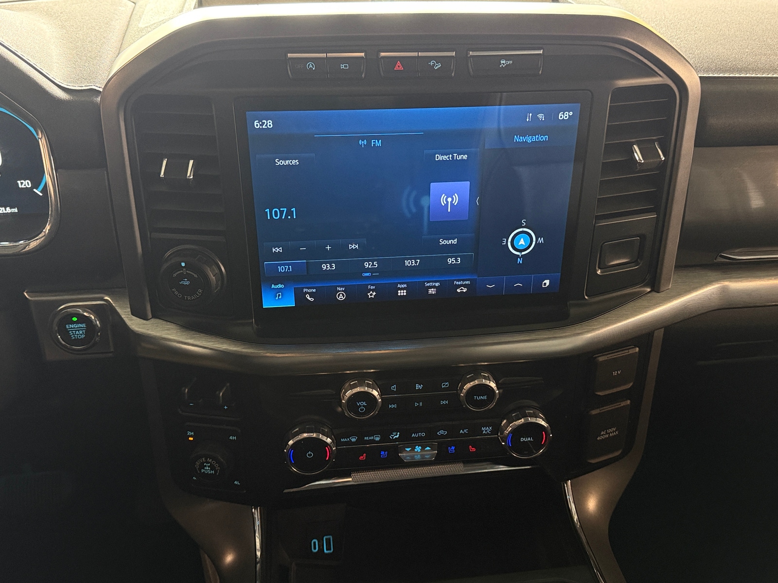 Thumbnail: 2022 Ford Econoline - 3