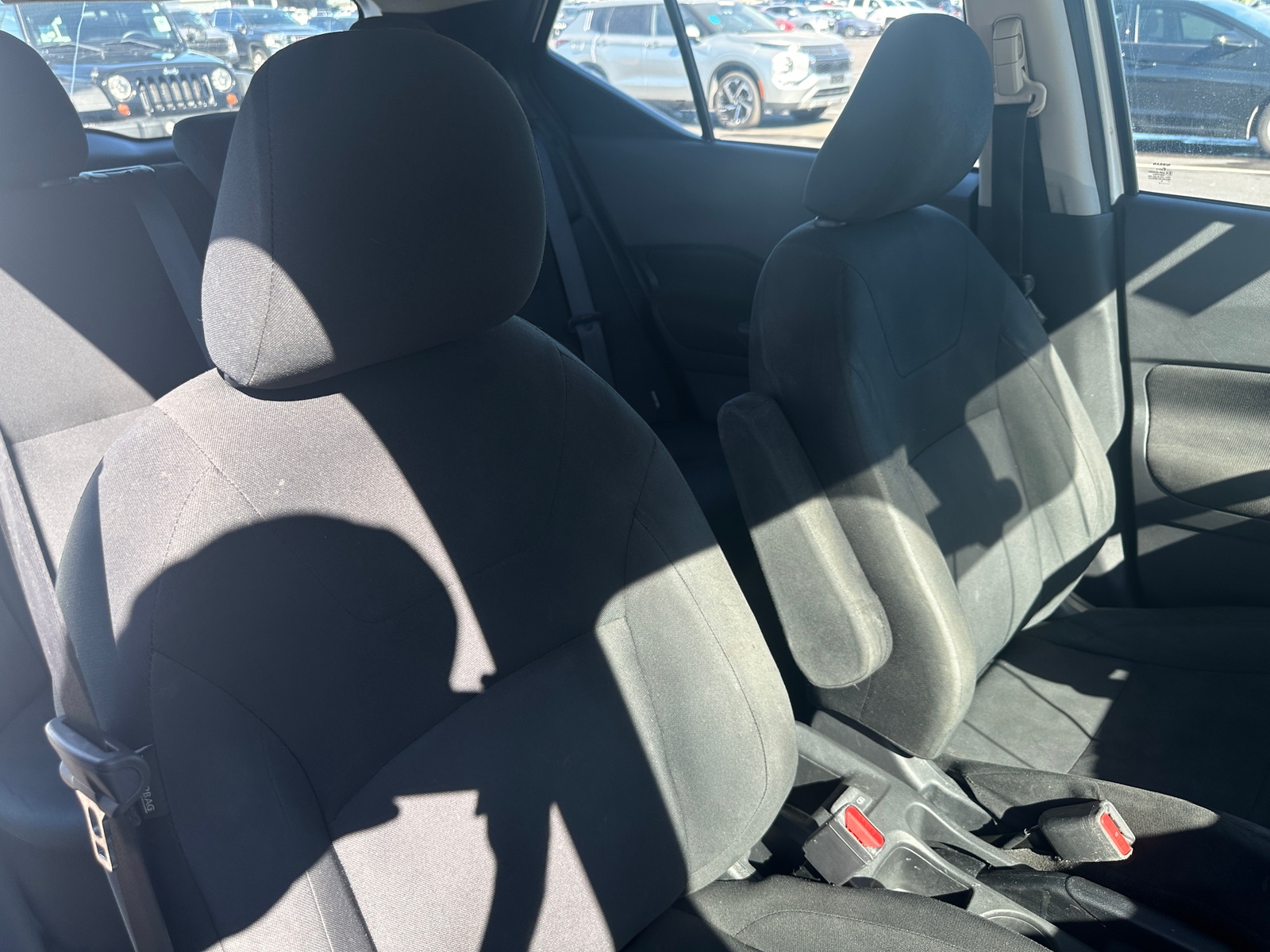 Thumbnail: 2023 Nissan Kicks - 2