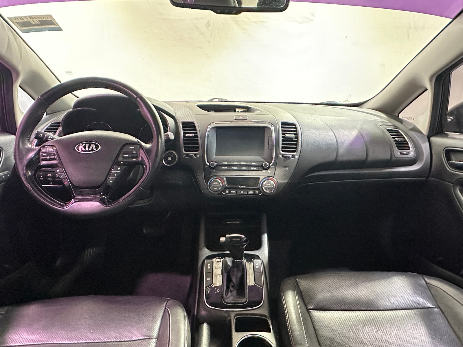 Thumbnail: 2017 Kia Forte - 2