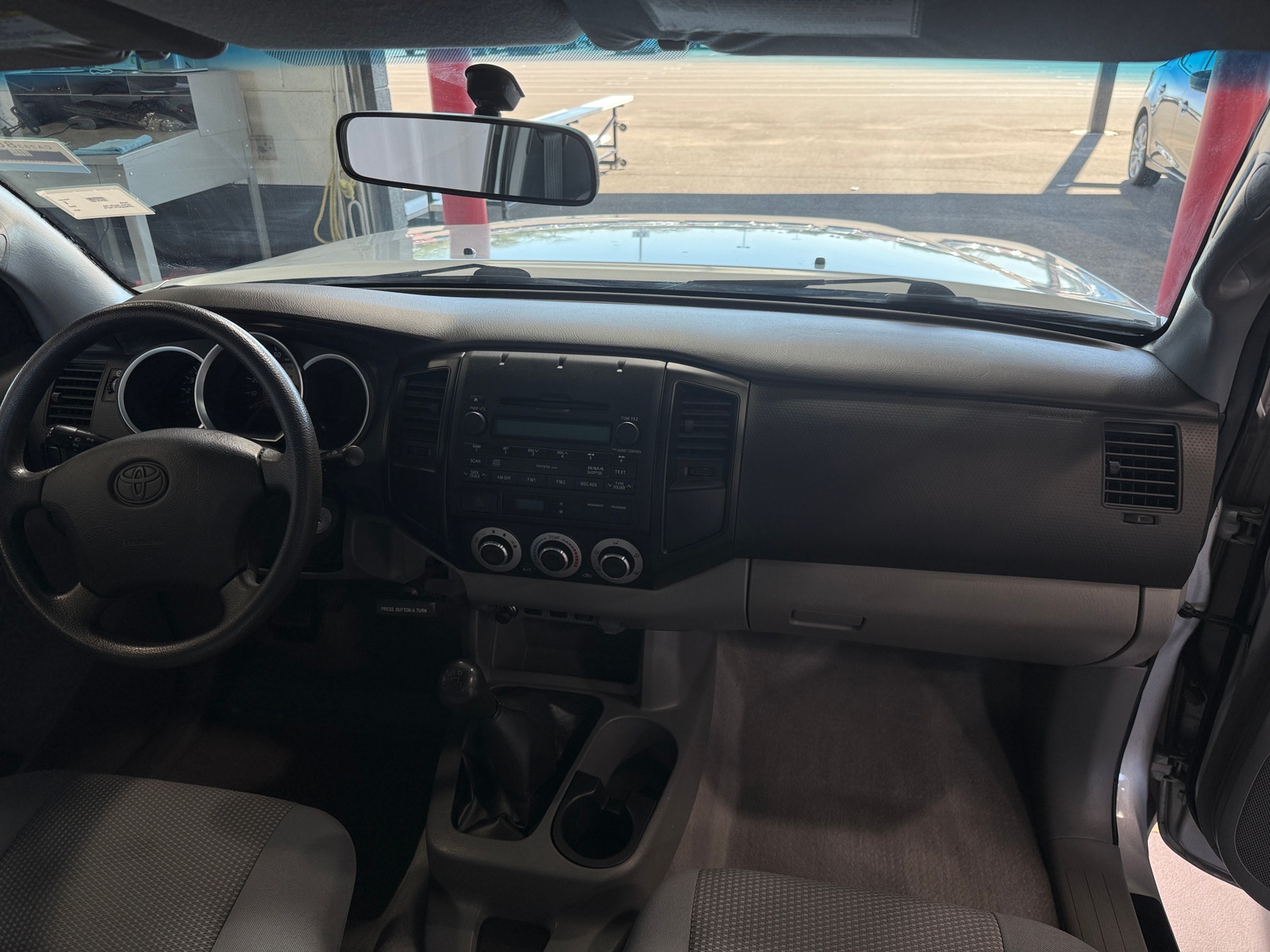 Thumbnail: 2010 Toyota Tacoma - 3