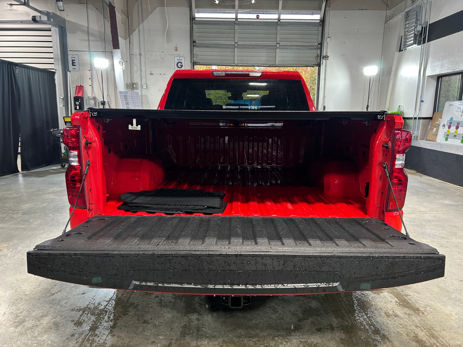 Thumbnail: 2024 Chevrolet Silverado 1500 - 7