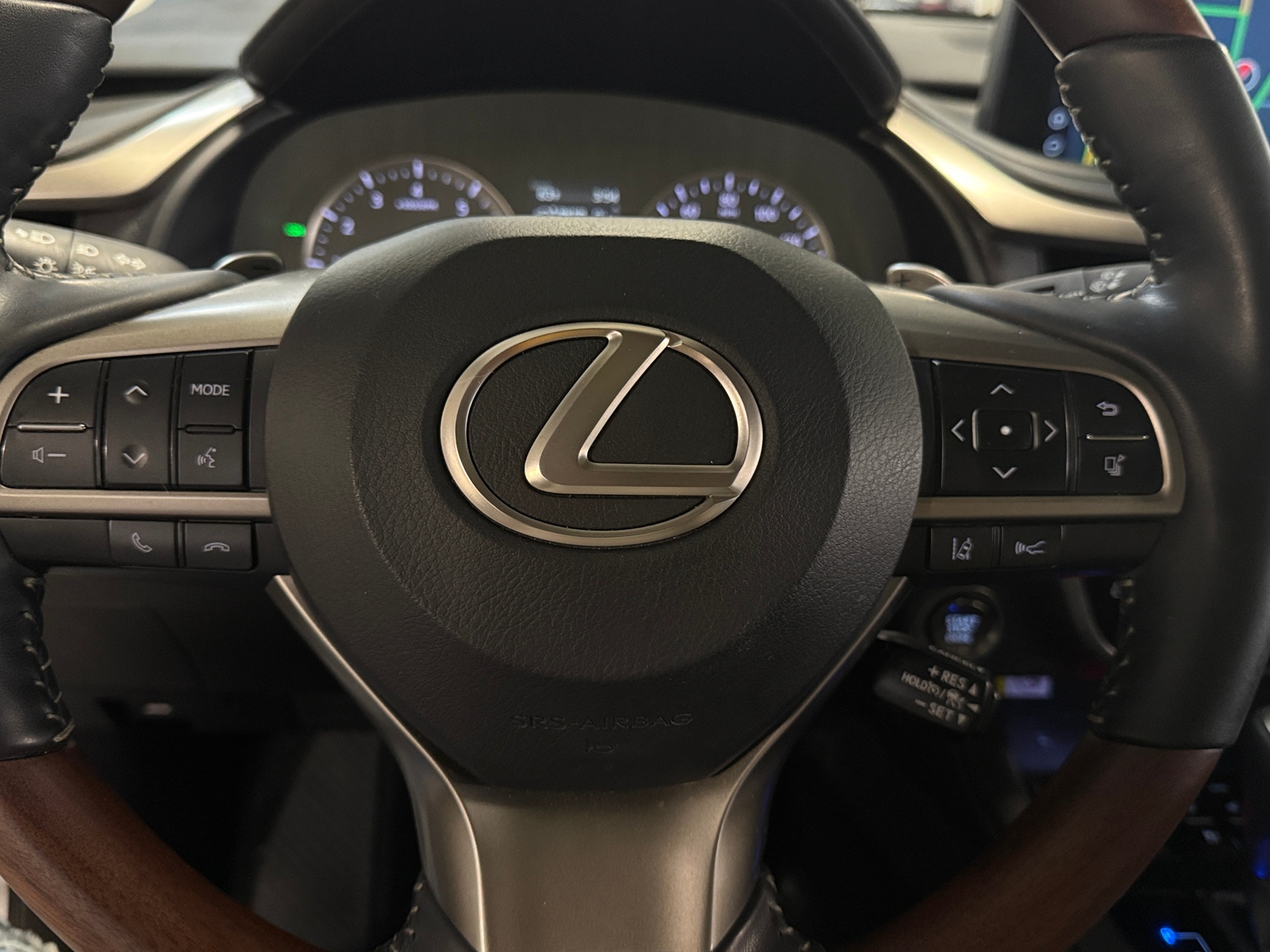 Thumbnail: 2022 Lexus RX - 4