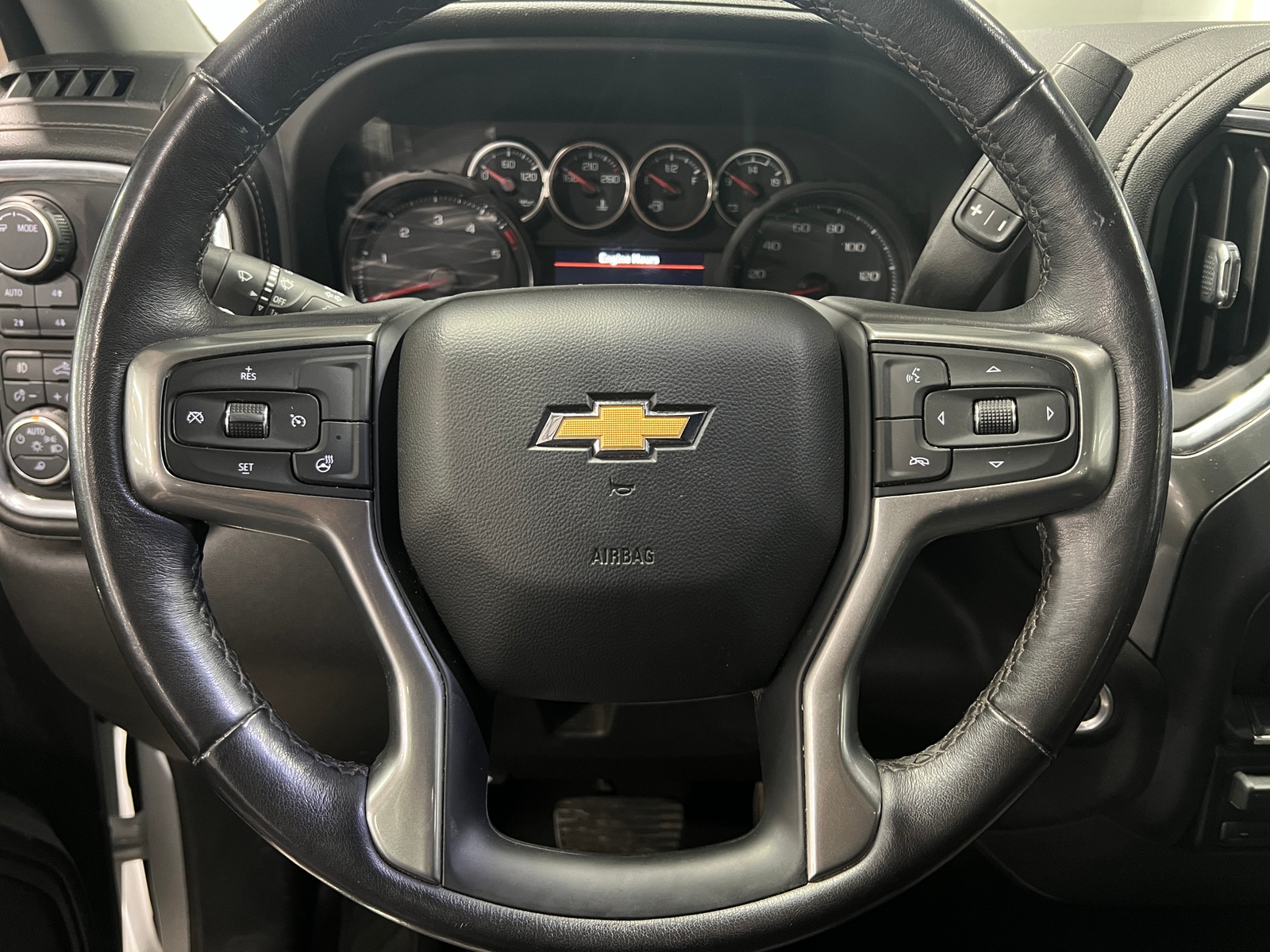 Thumbnail: 2023 Chevrolet Silverado 3500 - 4