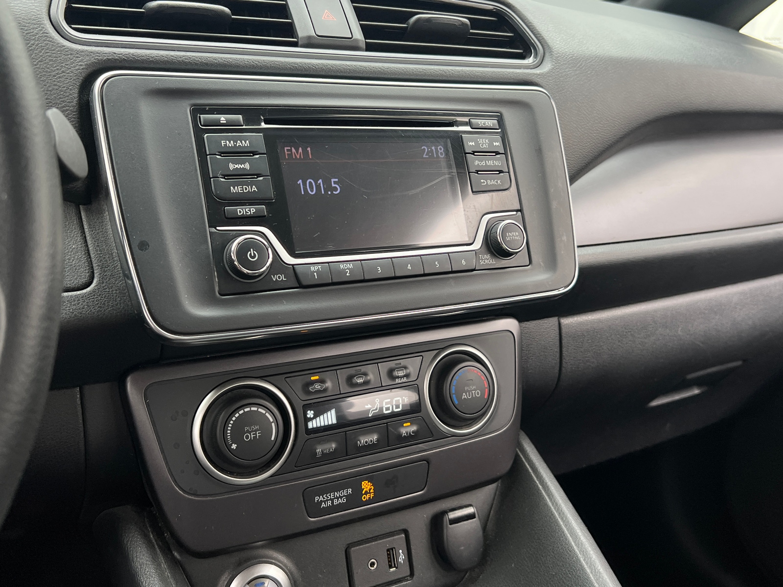 Thumbnail: 2019 Nissan Leaf - 4