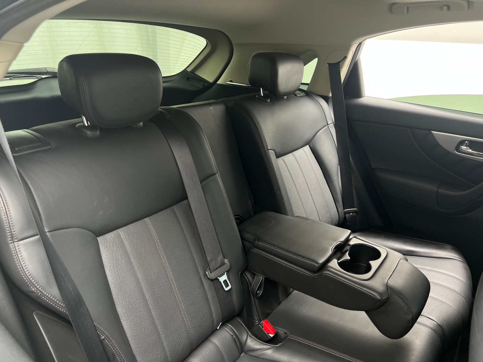 Thumbnail: 2017 INFINITI QX70 - 5