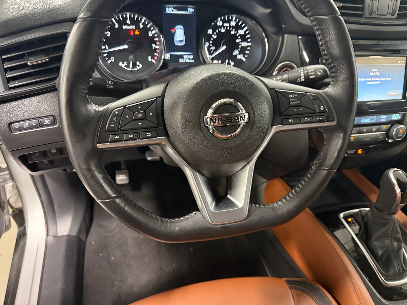 Thumbnail: 2017 Nissan Rogue - 4