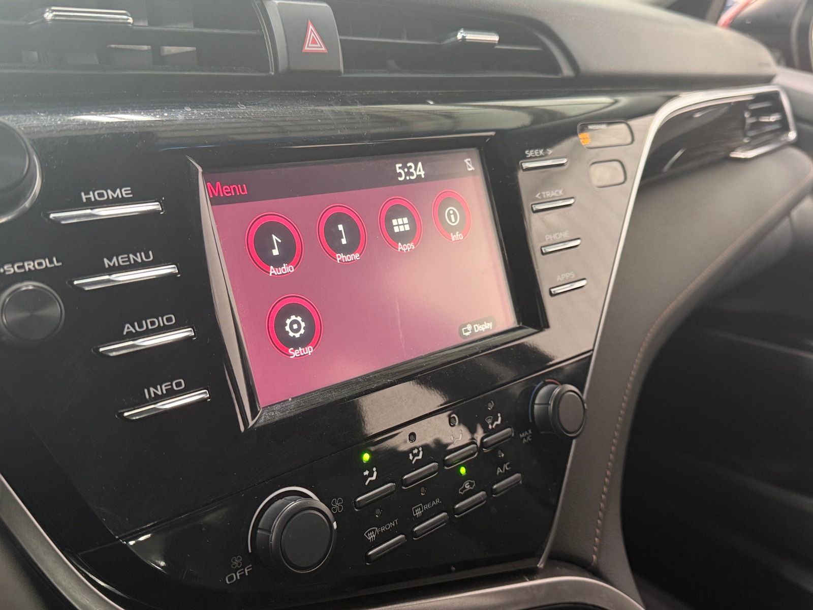 Thumbnail: 2018 Toyota Camry - 4