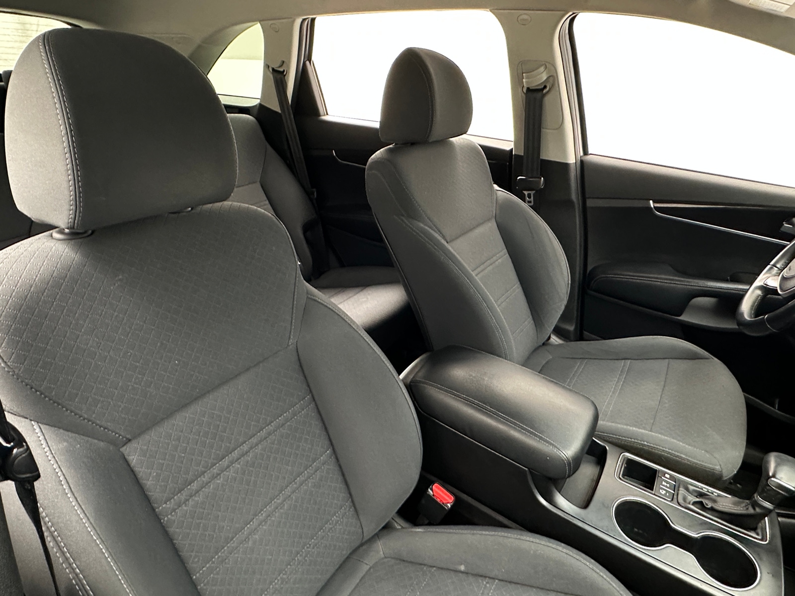 Thumbnail: 2019 Kia Sorento - 2