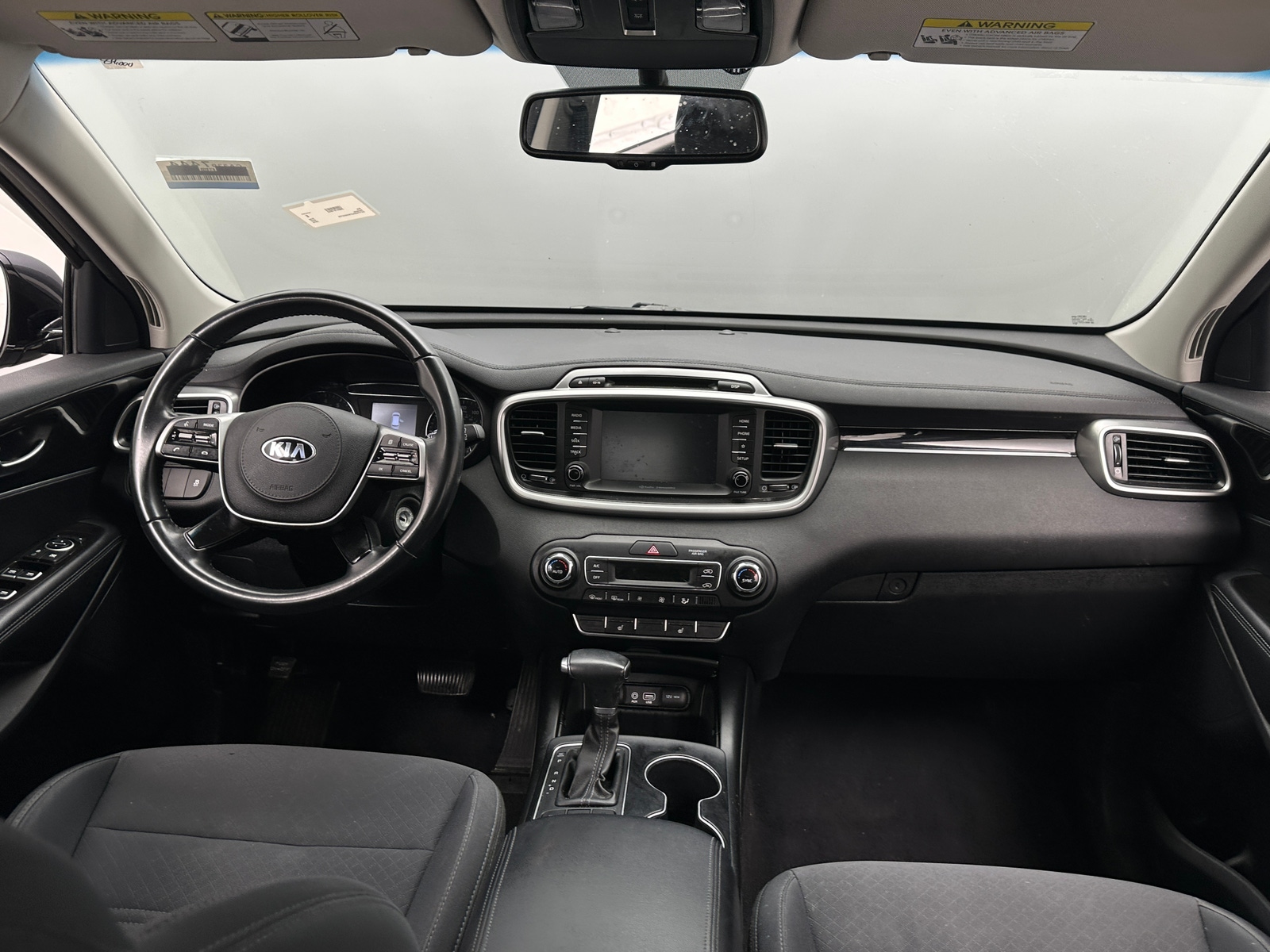 Thumbnail: 2019 Kia Sorento - 3