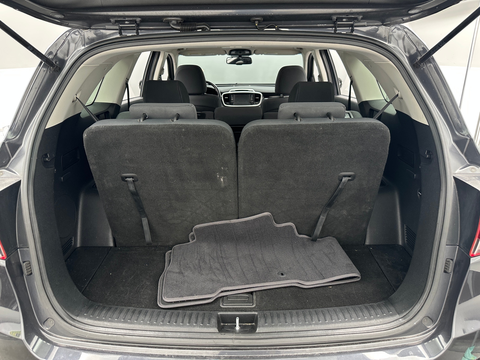 Thumbnail: 2019 Kia Sorento - 7