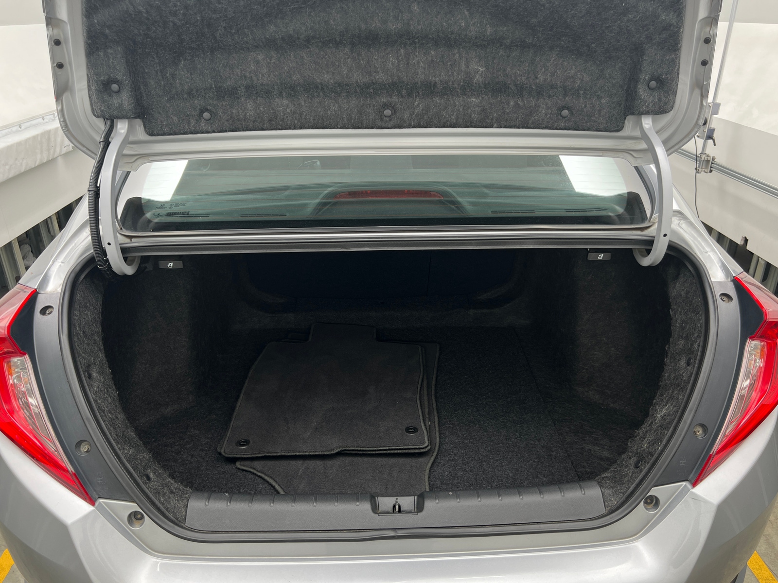 Thumbnail: 2018 Honda Civic - 7