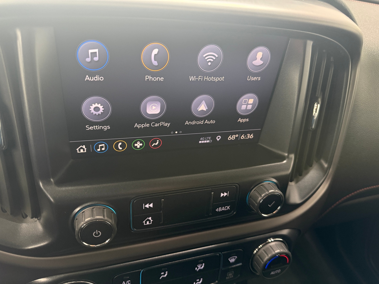 Thumbnail: 2019 GMC Canyon - 3