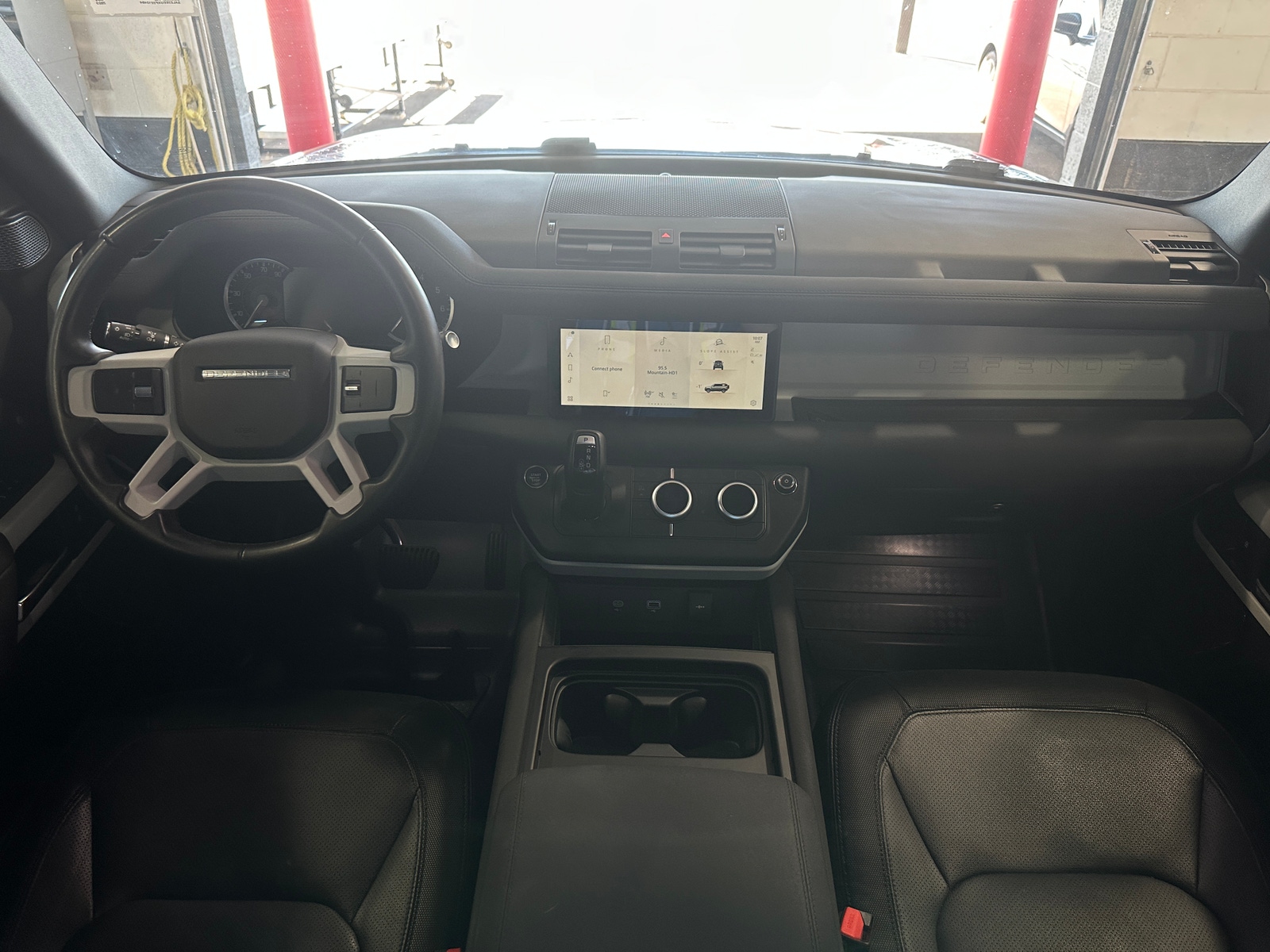 Thumbnail: 2023 Land Rover Defender - 2