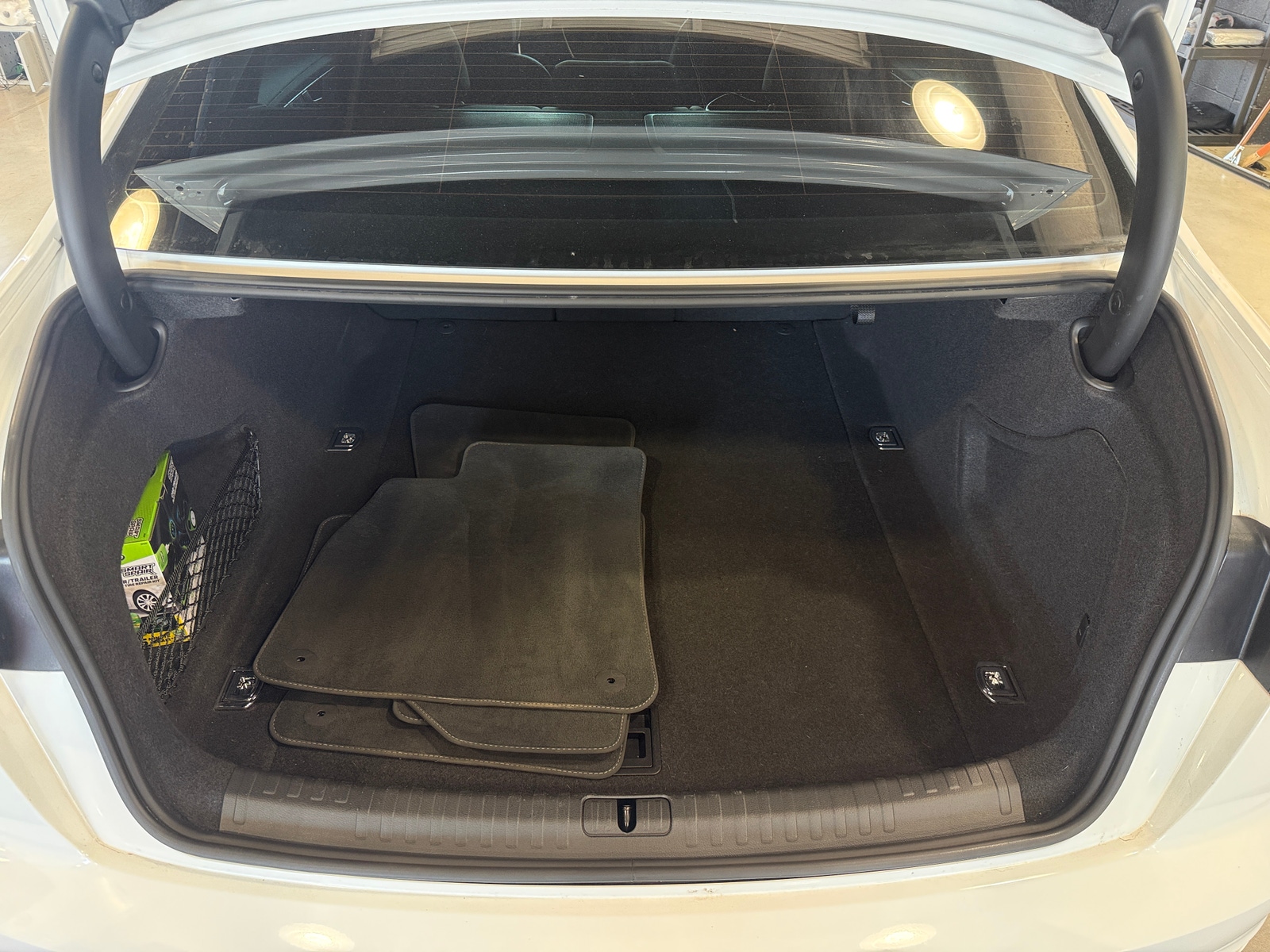 Thumbnail: 2022 Audi A6 - 6