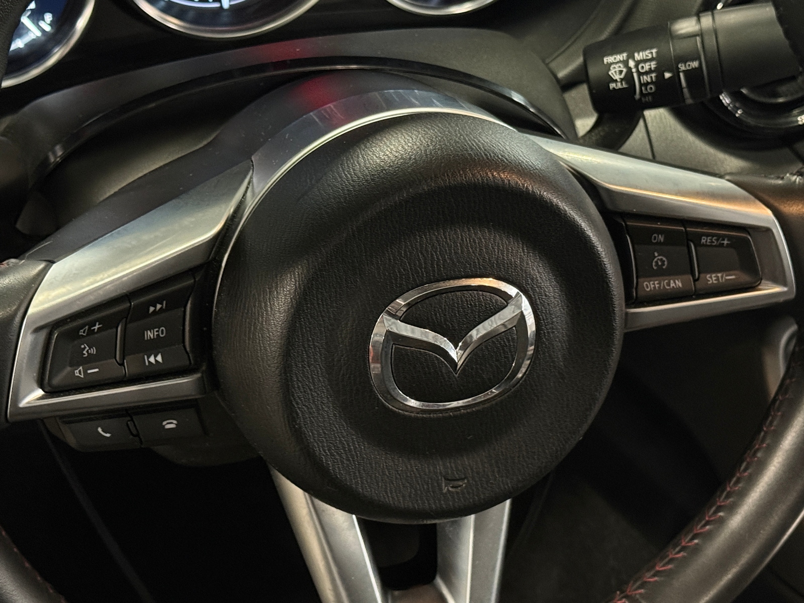 Thumbnail: 2017 Mazda MX-5 Miata - 5