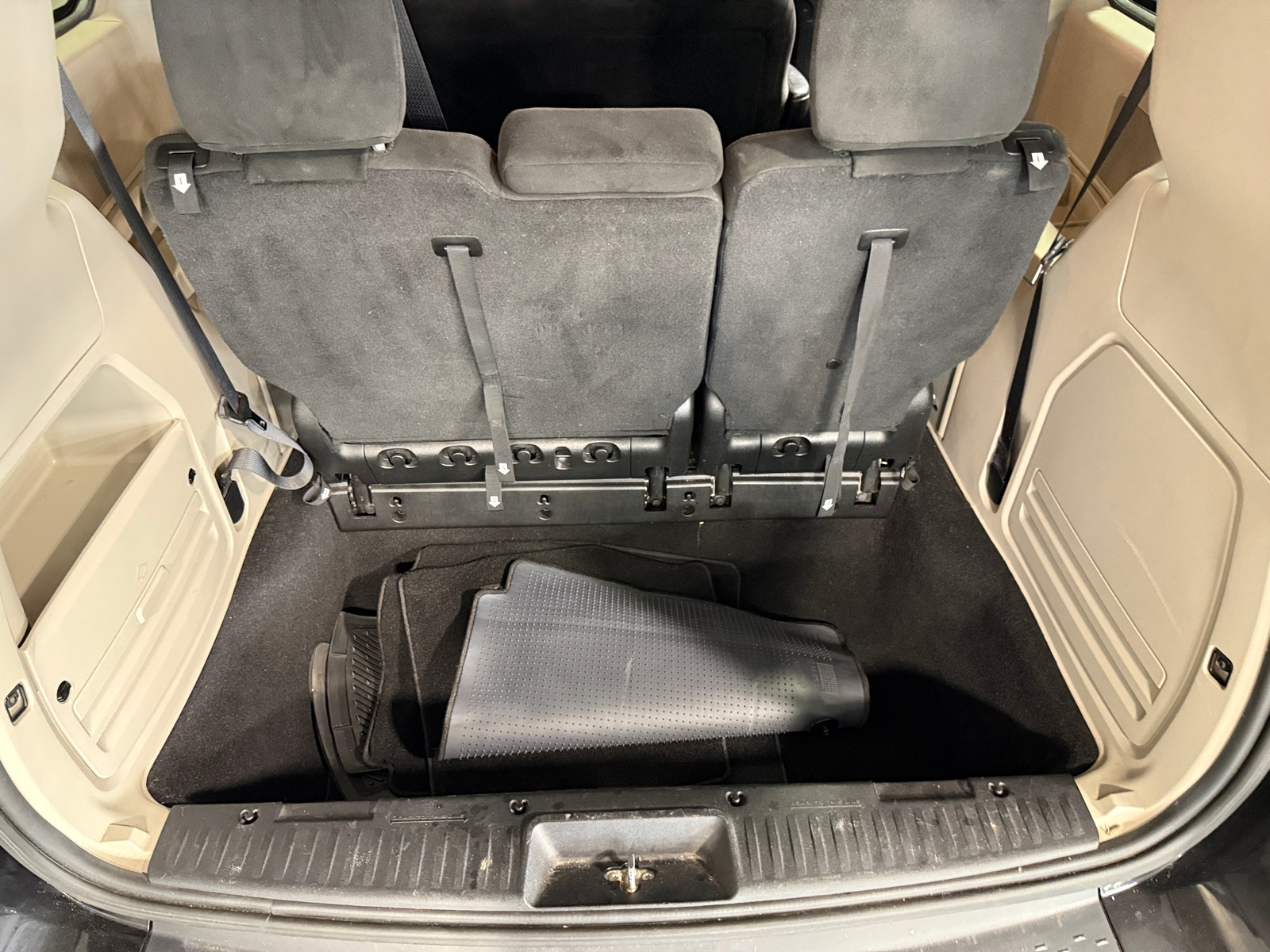 Thumbnail: 2017 Dodge Grand Caravan - 7