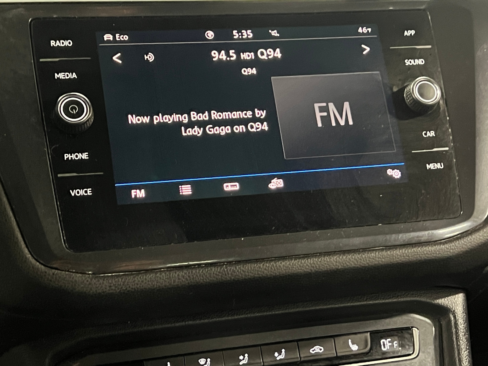 Thumbnail: 2020 Volkswagen Tiguan - 3