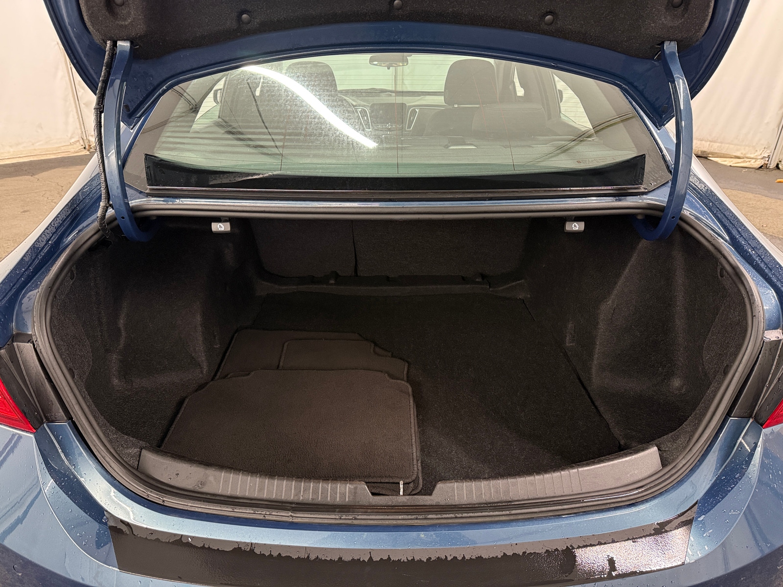 Thumbnail: 2024 Chevrolet Malibu - 7