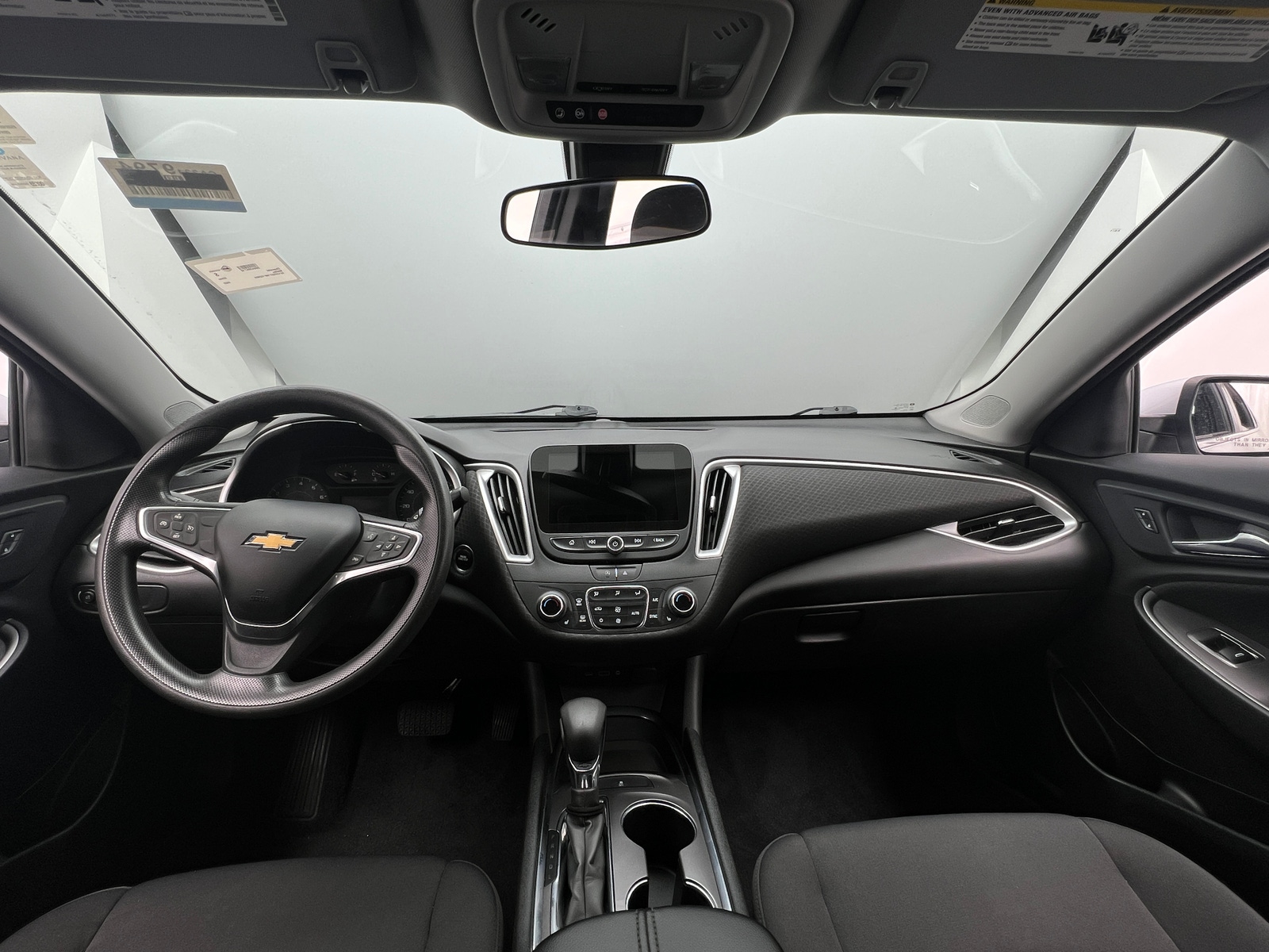 Thumbnail: 2022 Chevrolet Malibu - 3