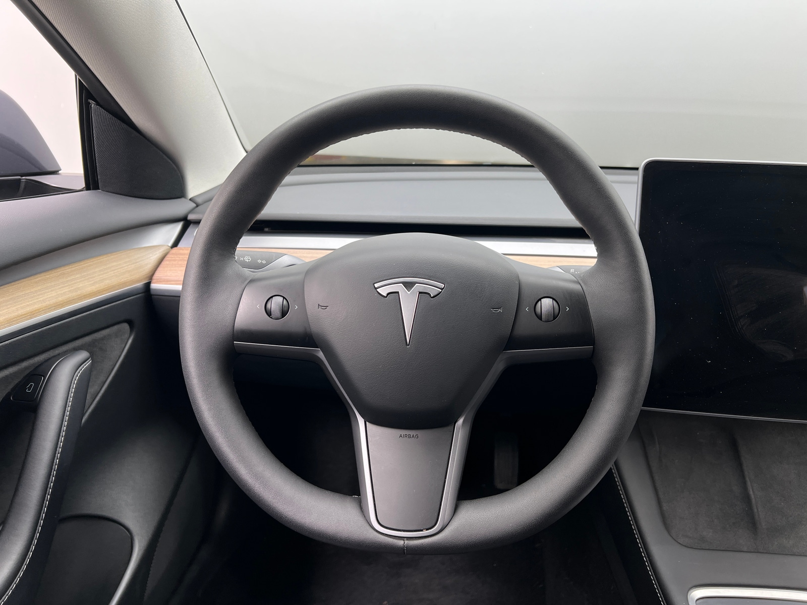 Thumbnail: 2022 Tesla Model 3 - 4