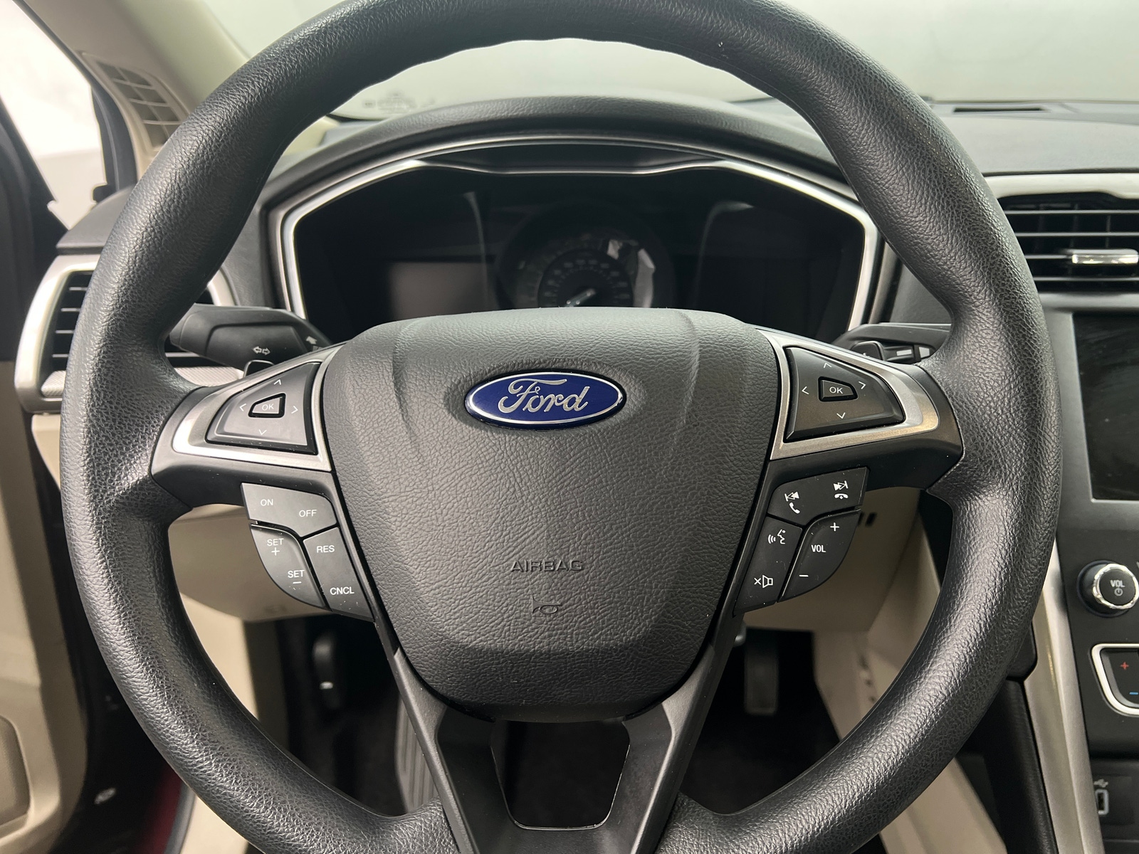 Thumbnail: 2017 Ford Fusion - 5