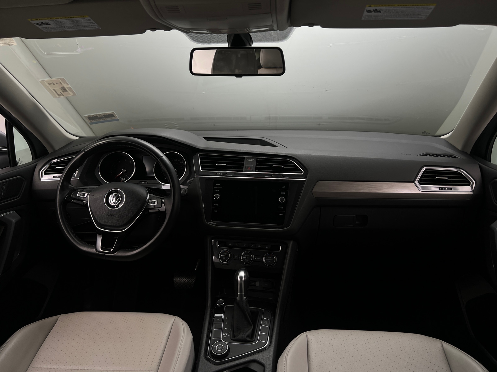 Thumbnail: 2019 Volkswagen Tiguan - 2