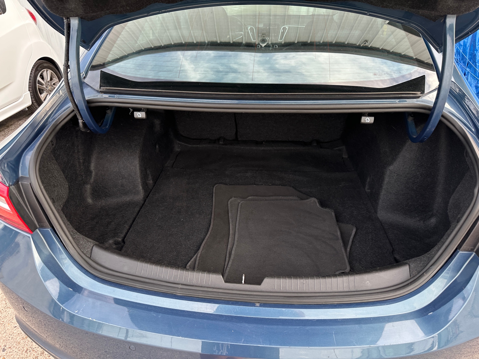 Thumbnail: 2024 Chevrolet Malibu - 7