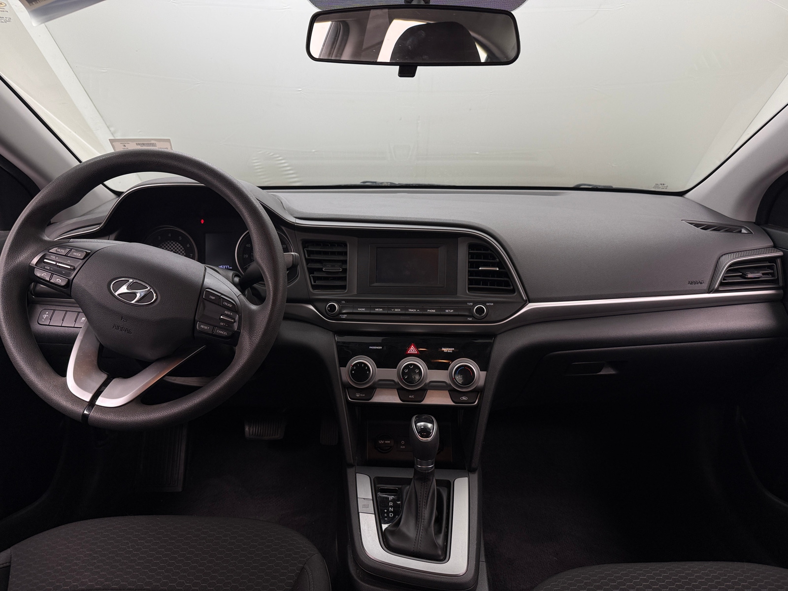 Thumbnail: 2019 Hyundai Elantra - 3