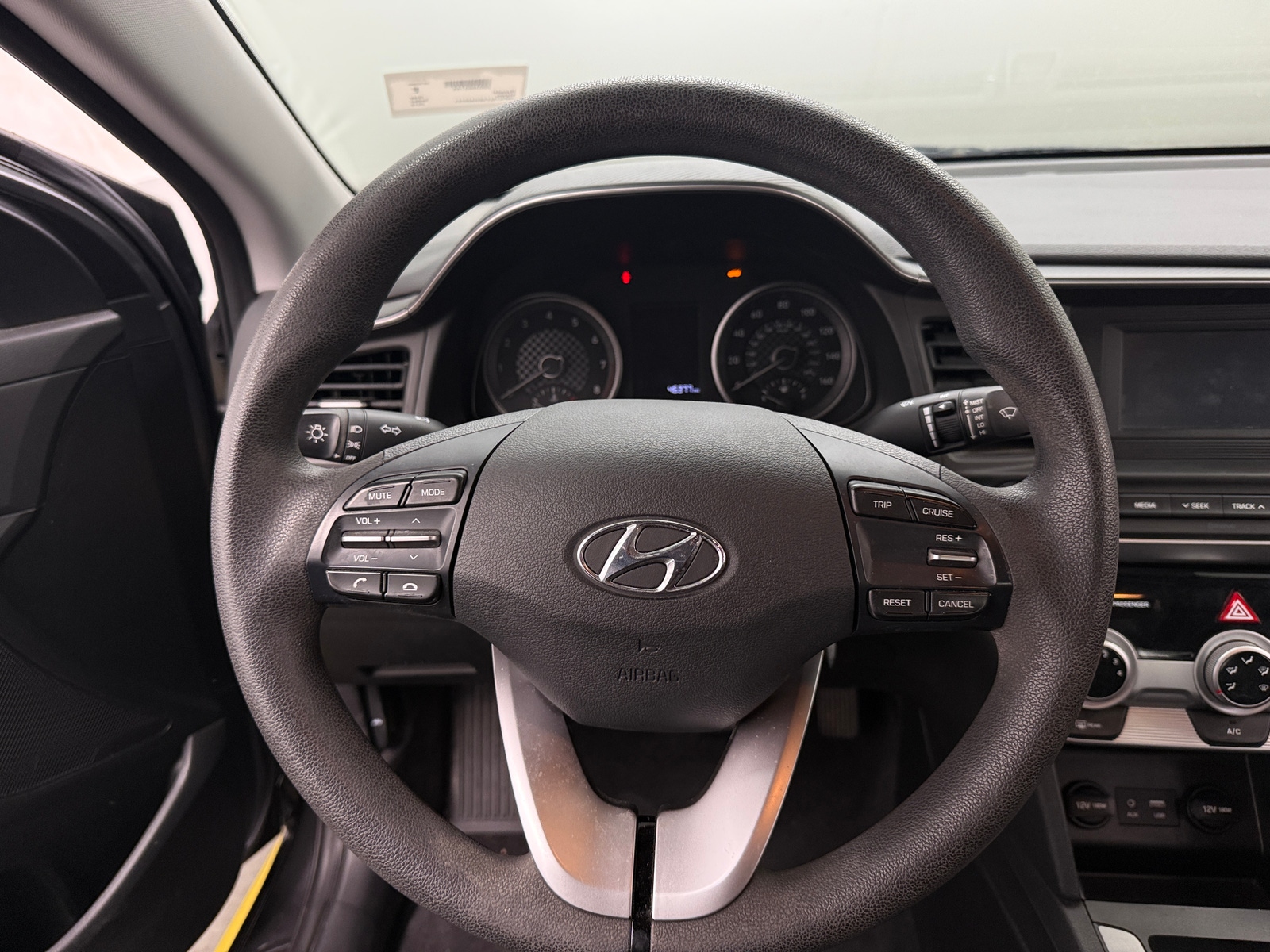 Thumbnail: 2019 Hyundai Elantra - 5