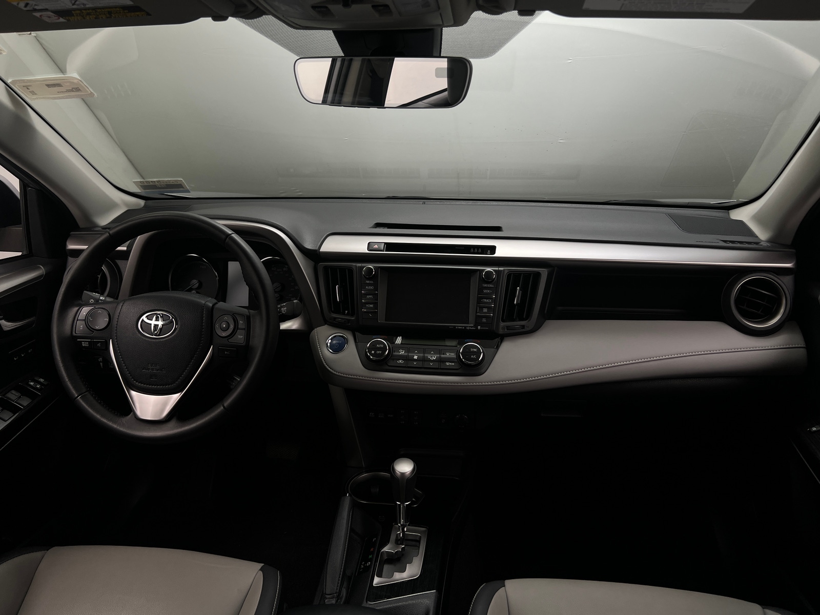 Thumbnail: 2018 Toyota RAV4 - 2