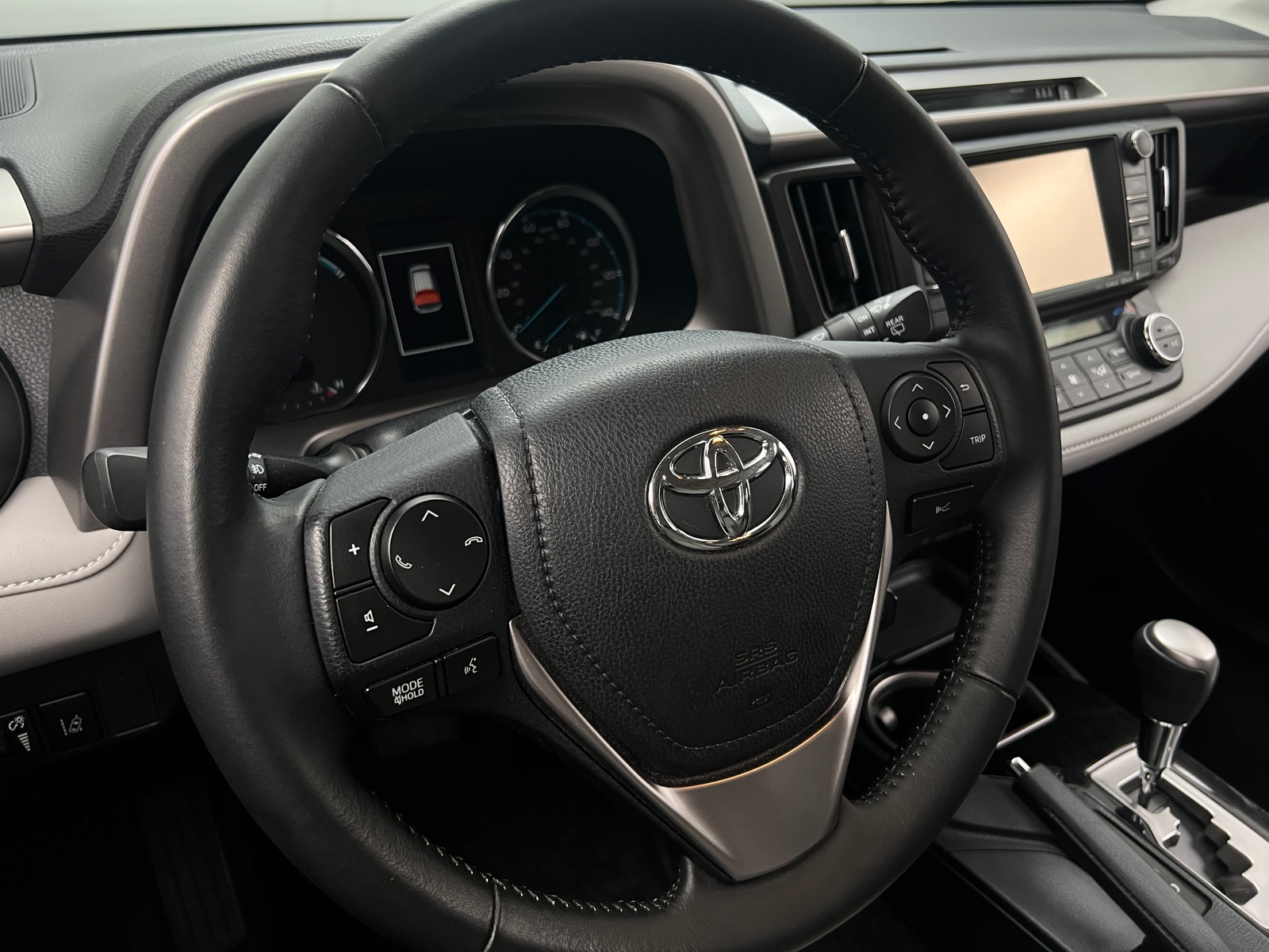 Thumbnail: 2018 Toyota RAV4 - 4