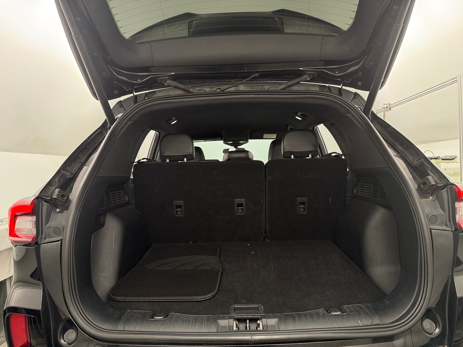 Thumbnail: 2023 Ford Escape - 7