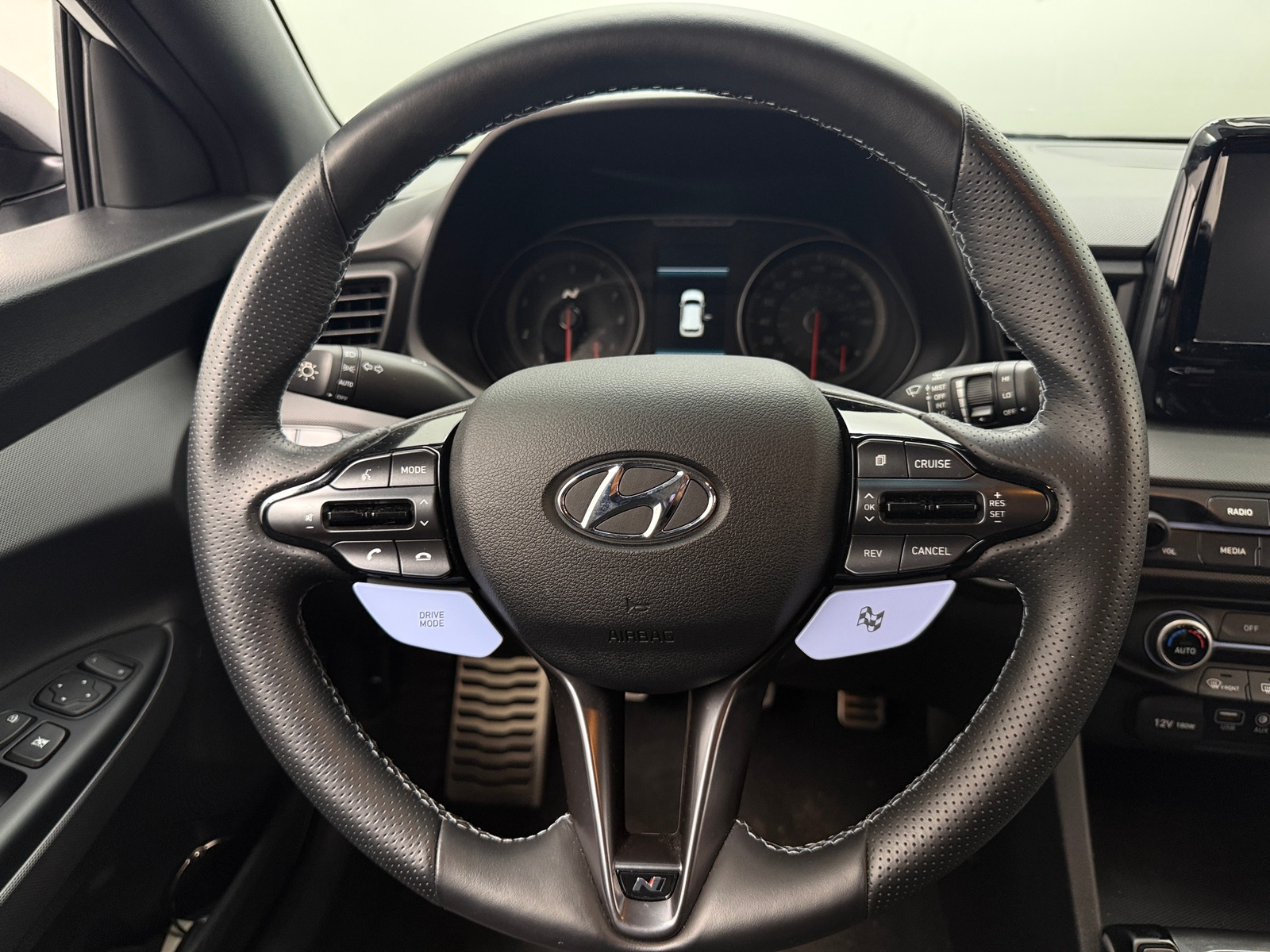 Thumbnail: 2019 Hyundai Veloster - 4