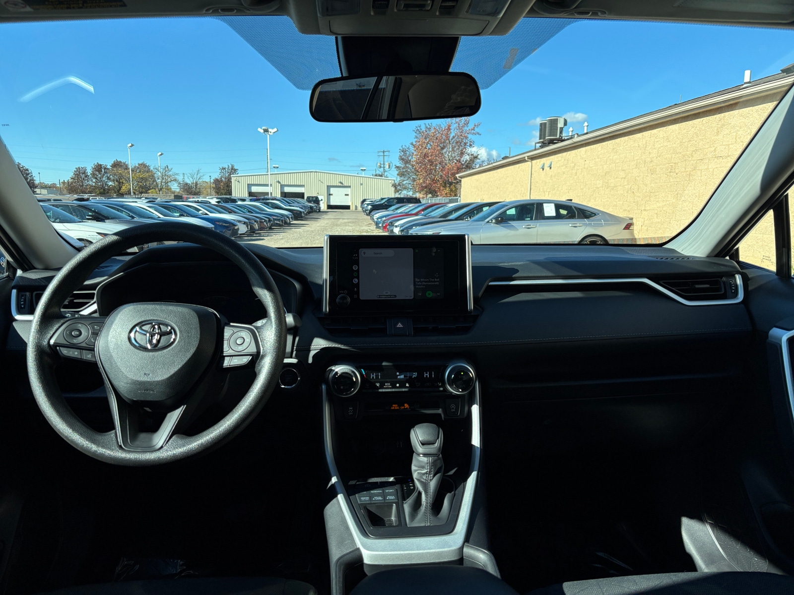 Thumbnail: 2025 Toyota RAV4 - 3