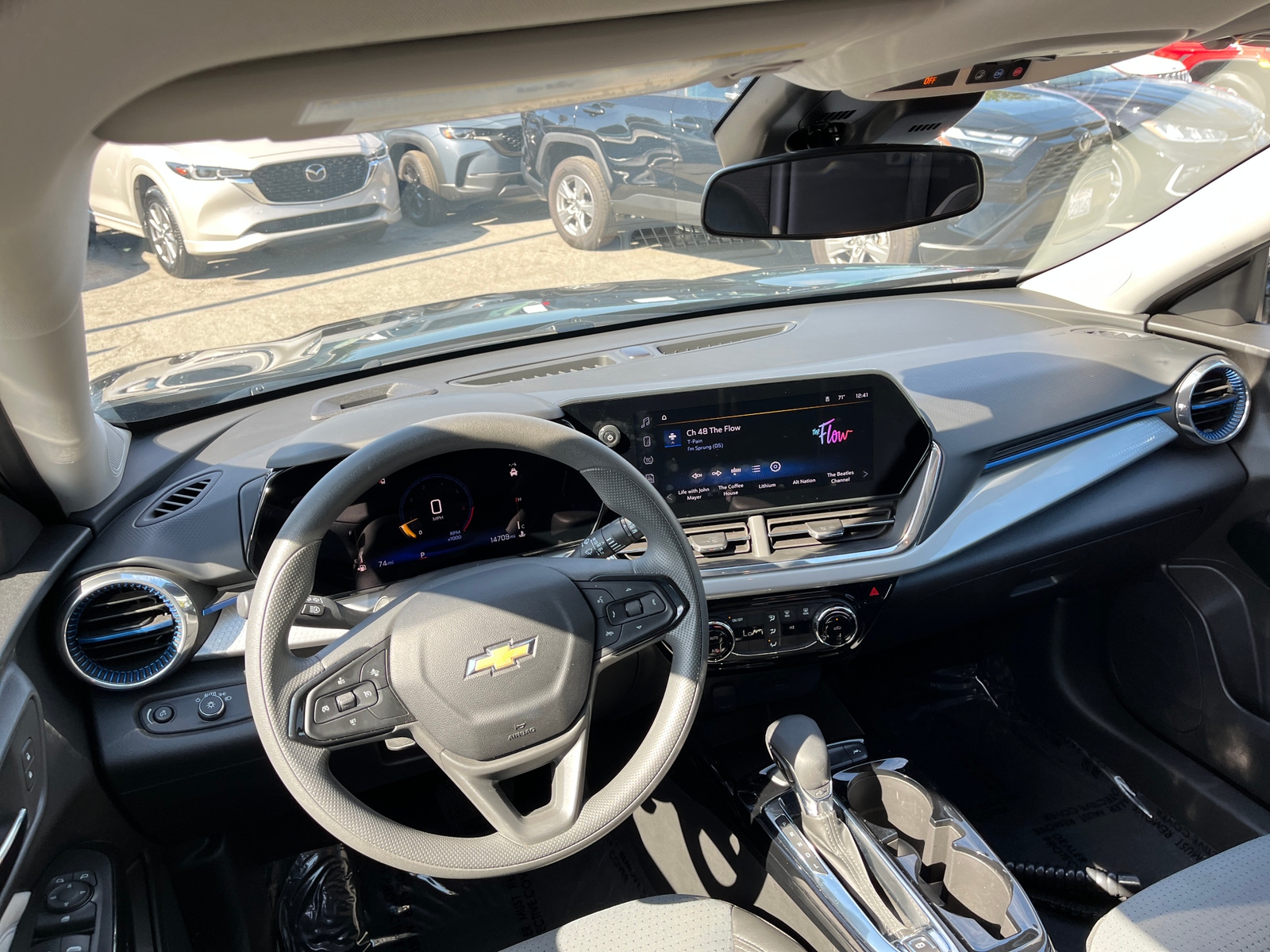 Thumbnail: 2025 Chevrolet Trax - 3