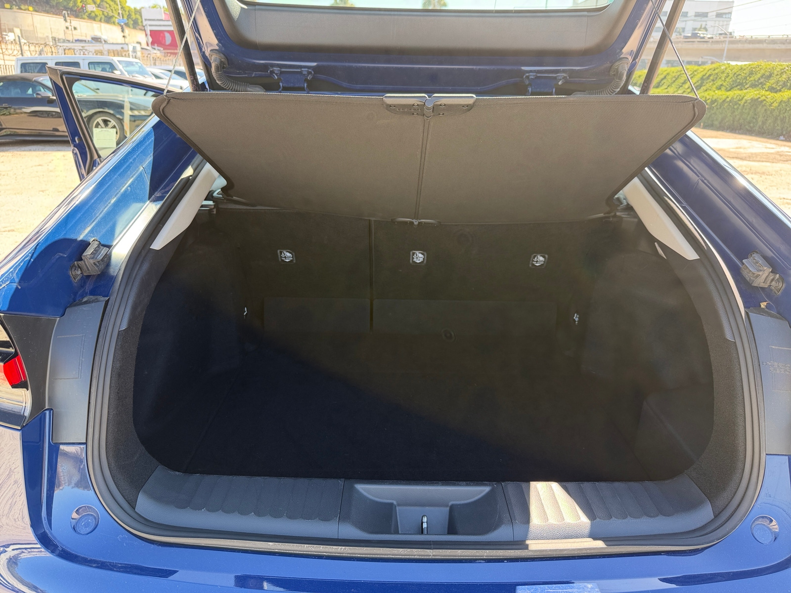 Thumbnail: 2025 Toyota Prius - 6