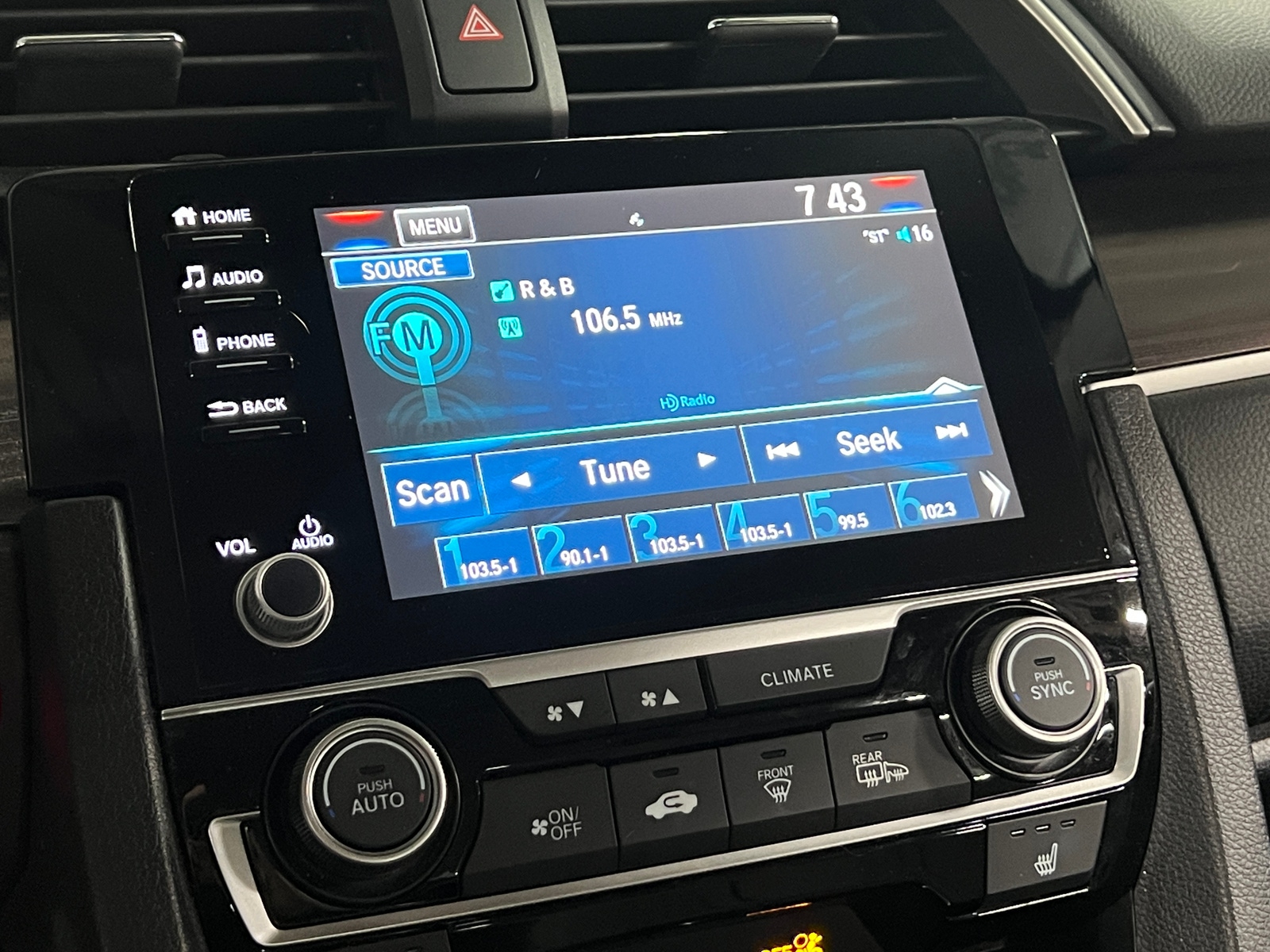 Thumbnail: 2020 Honda Civic - 3