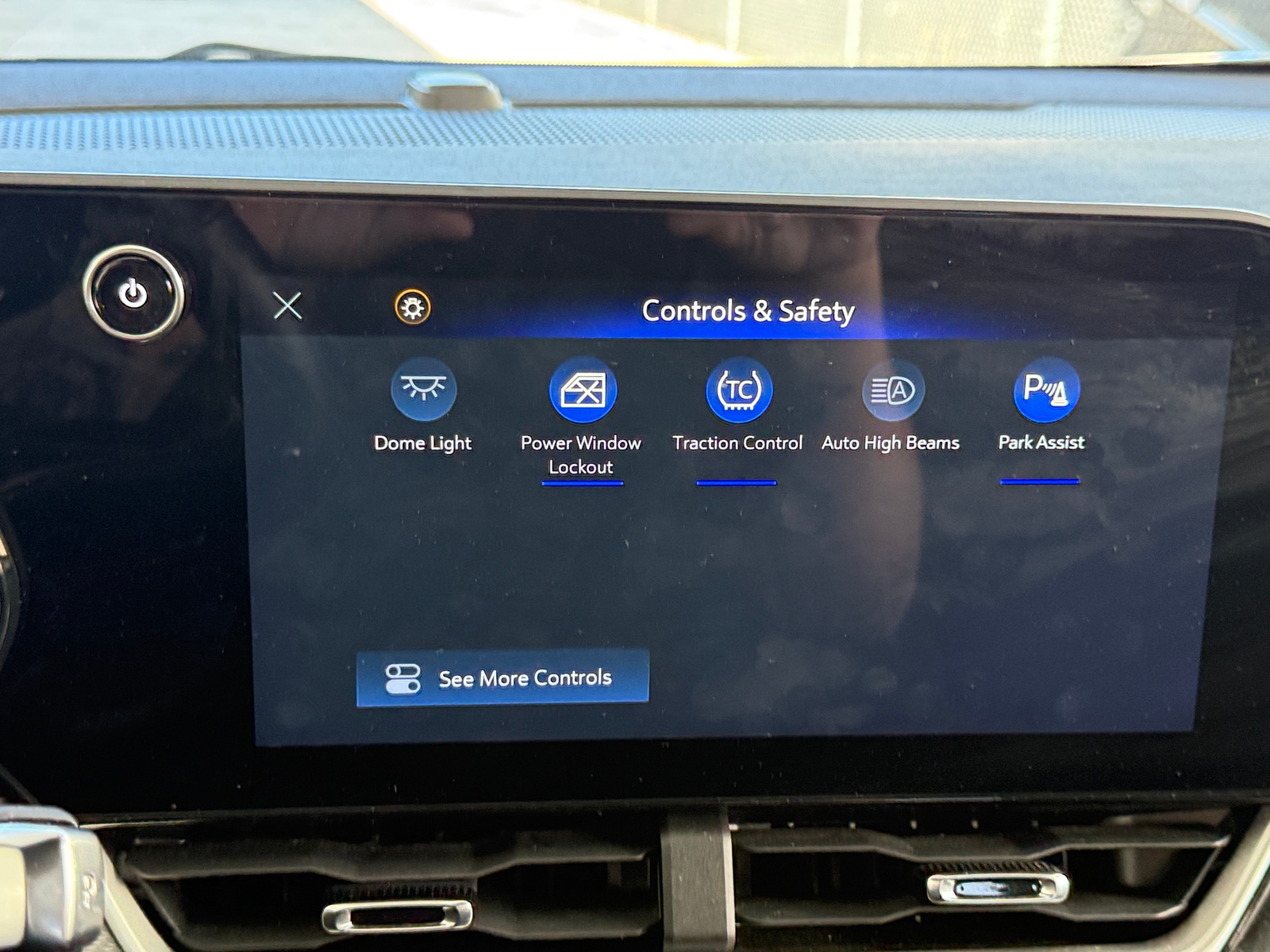 Thumbnail: 2025 Chevrolet Equinox - 4