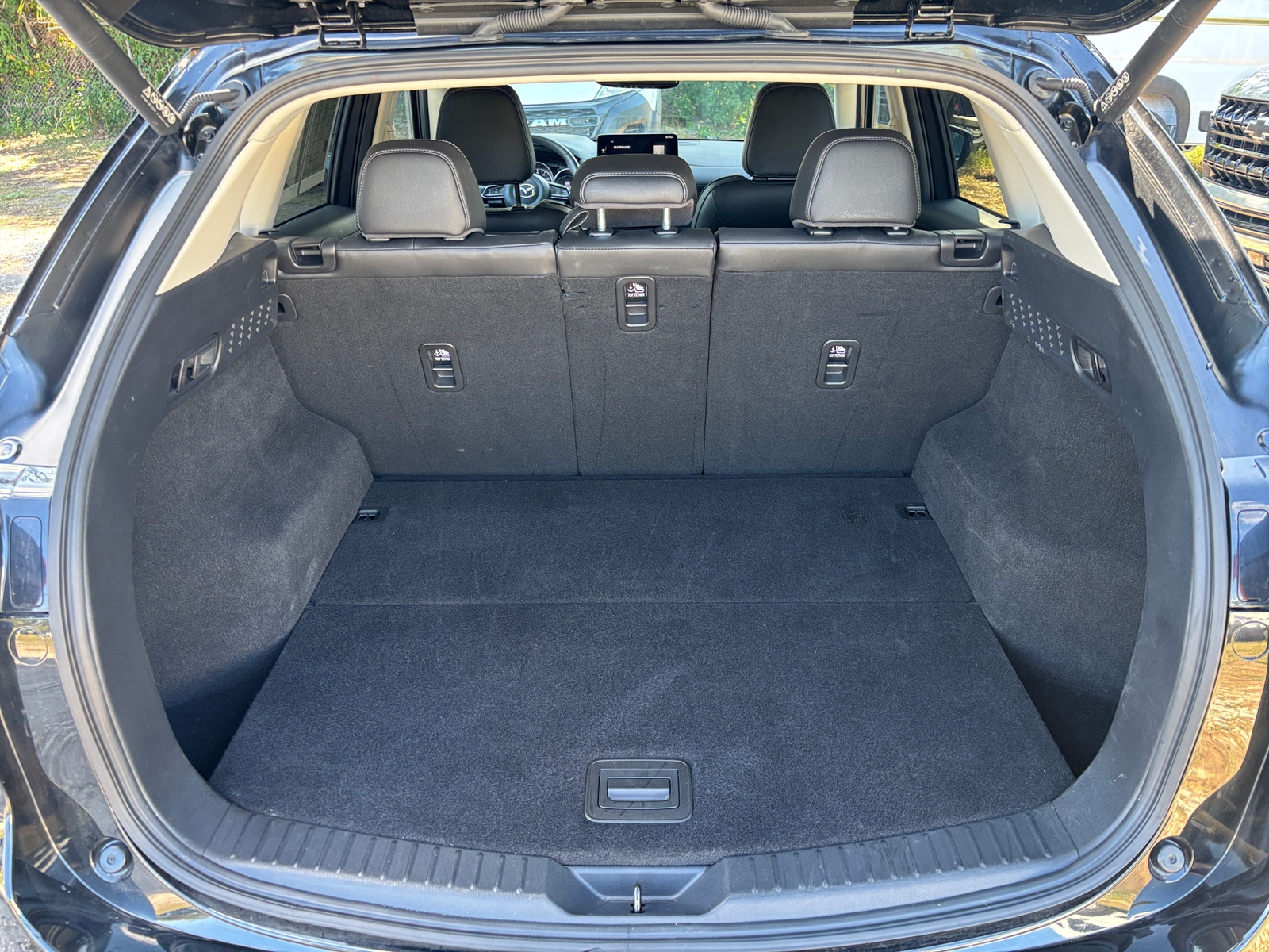 Thumbnail: 2025 Mazda CX-5 - 6