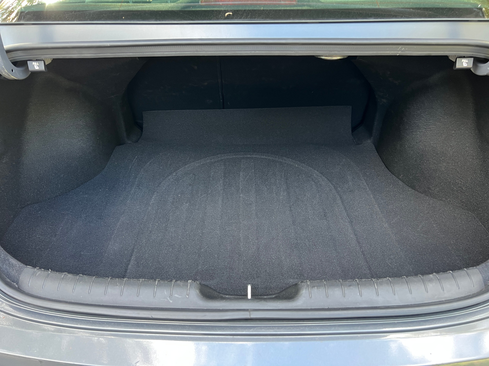 Thumbnail: 2025 Hyundai Elantra - 4