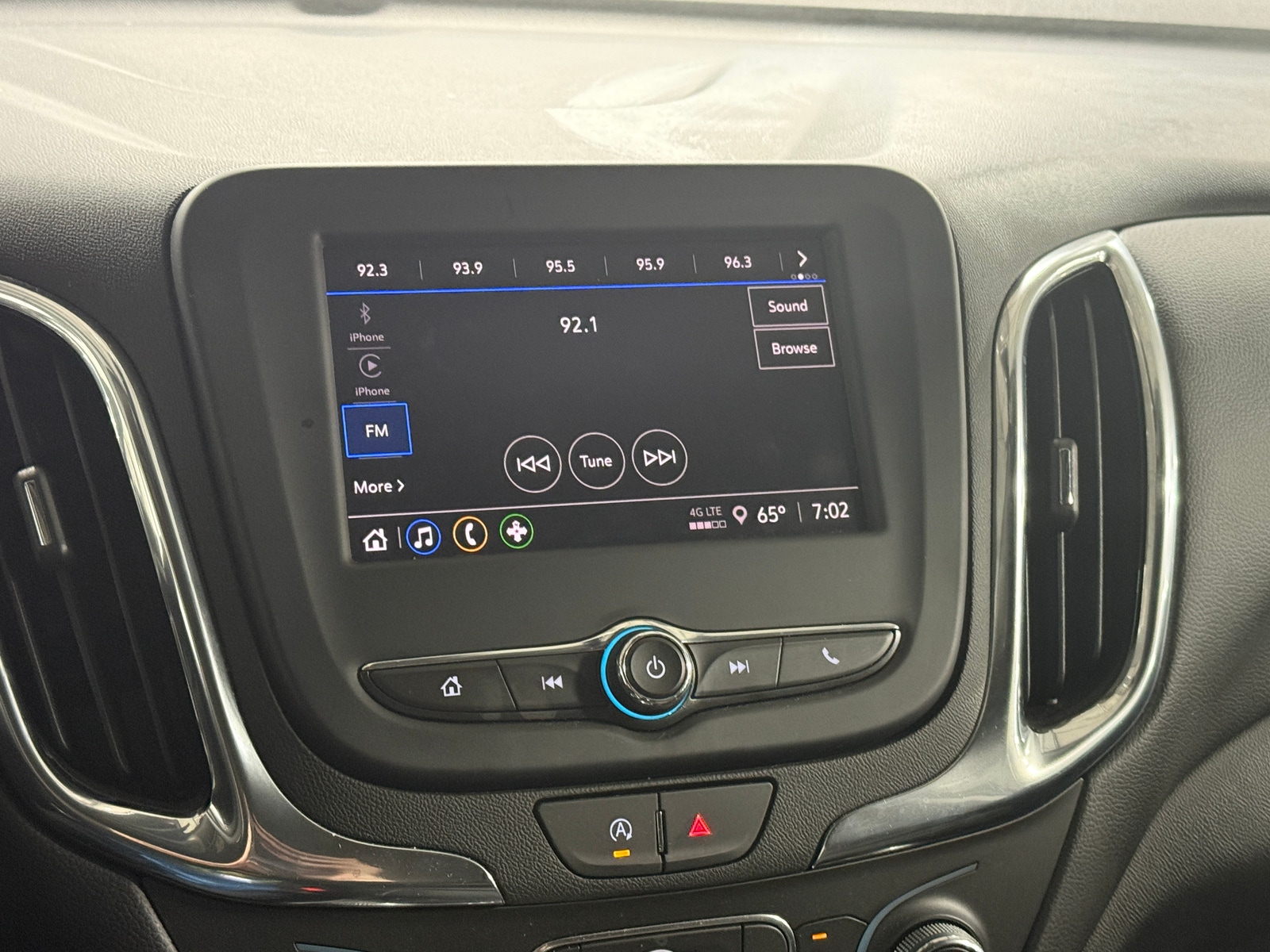 Thumbnail: 2023 Chevrolet Equinox - 4