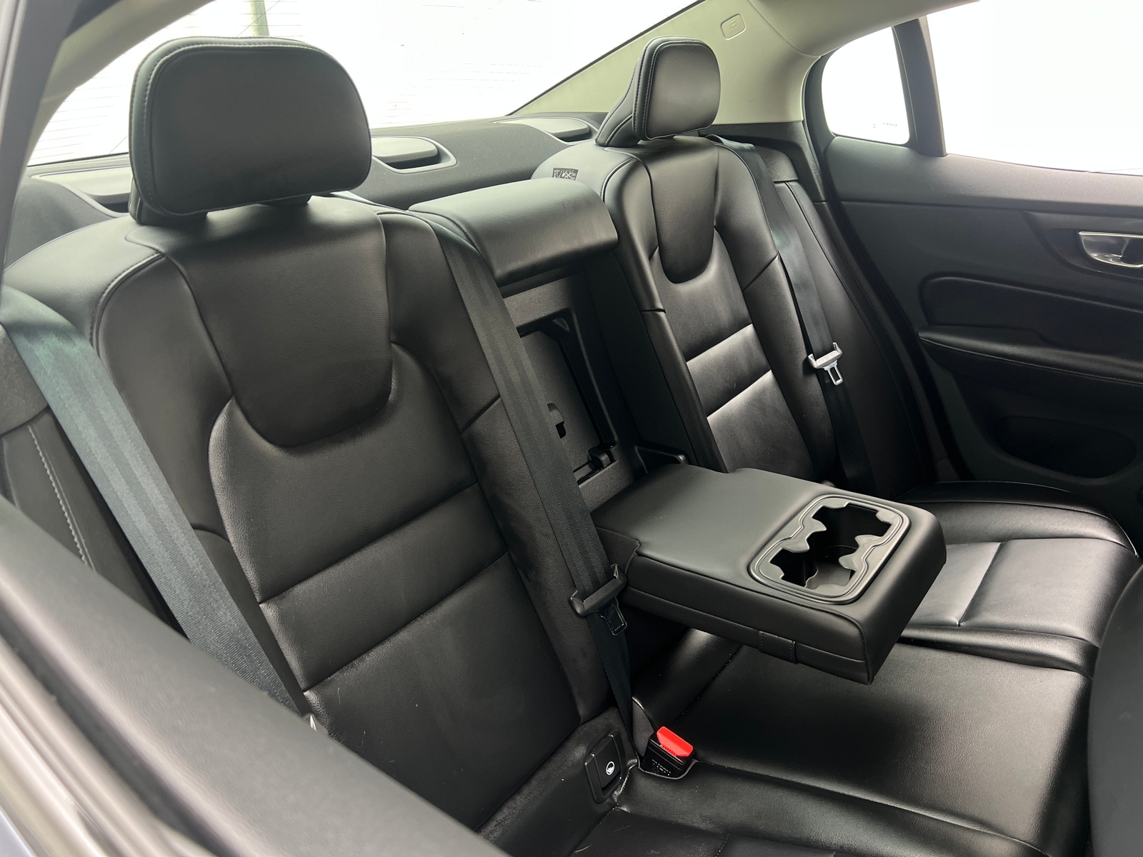 Thumbnail: 2024 Volvo S60 - 5