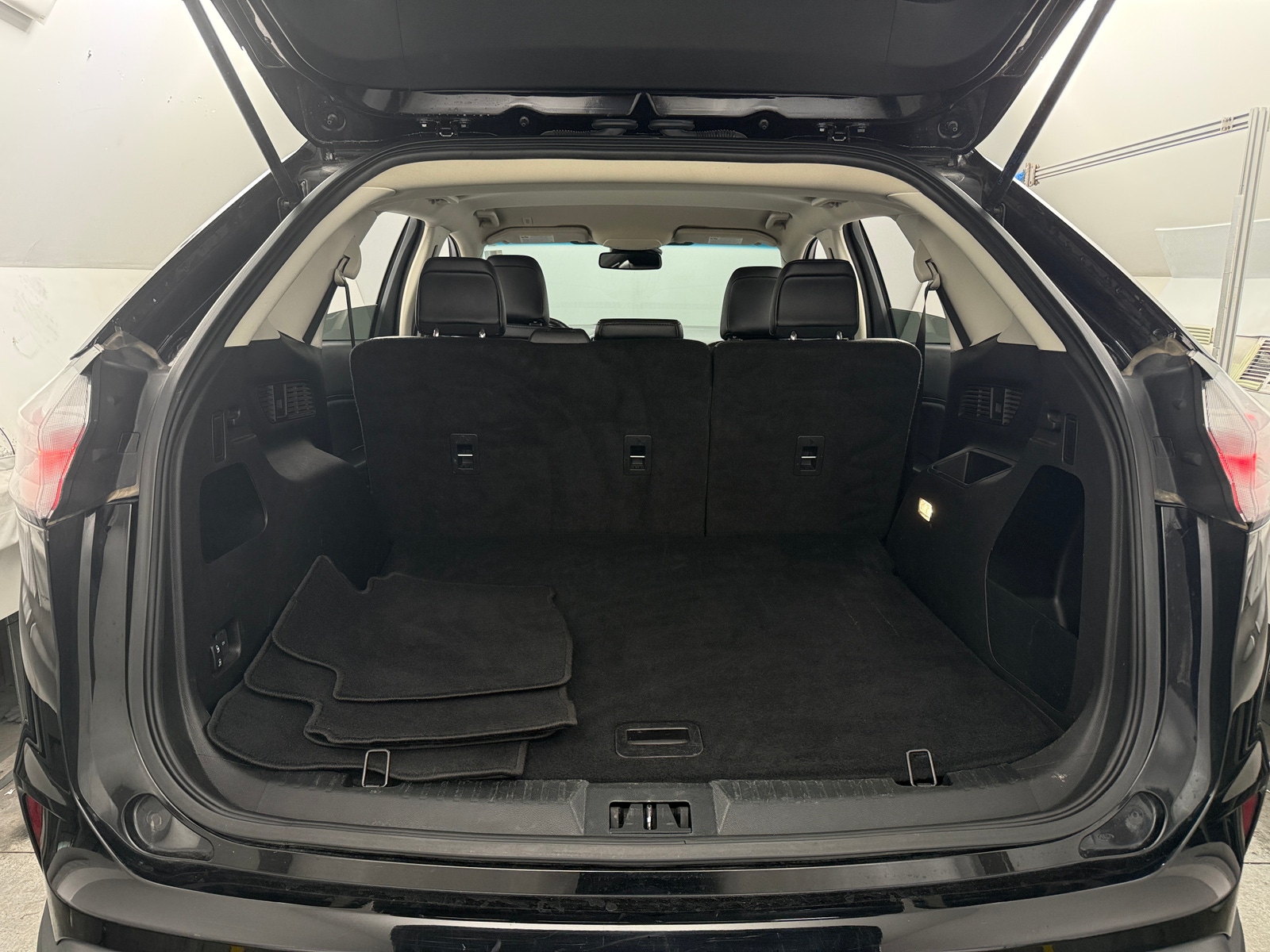 Thumbnail: 2024 Ford Edge - 6