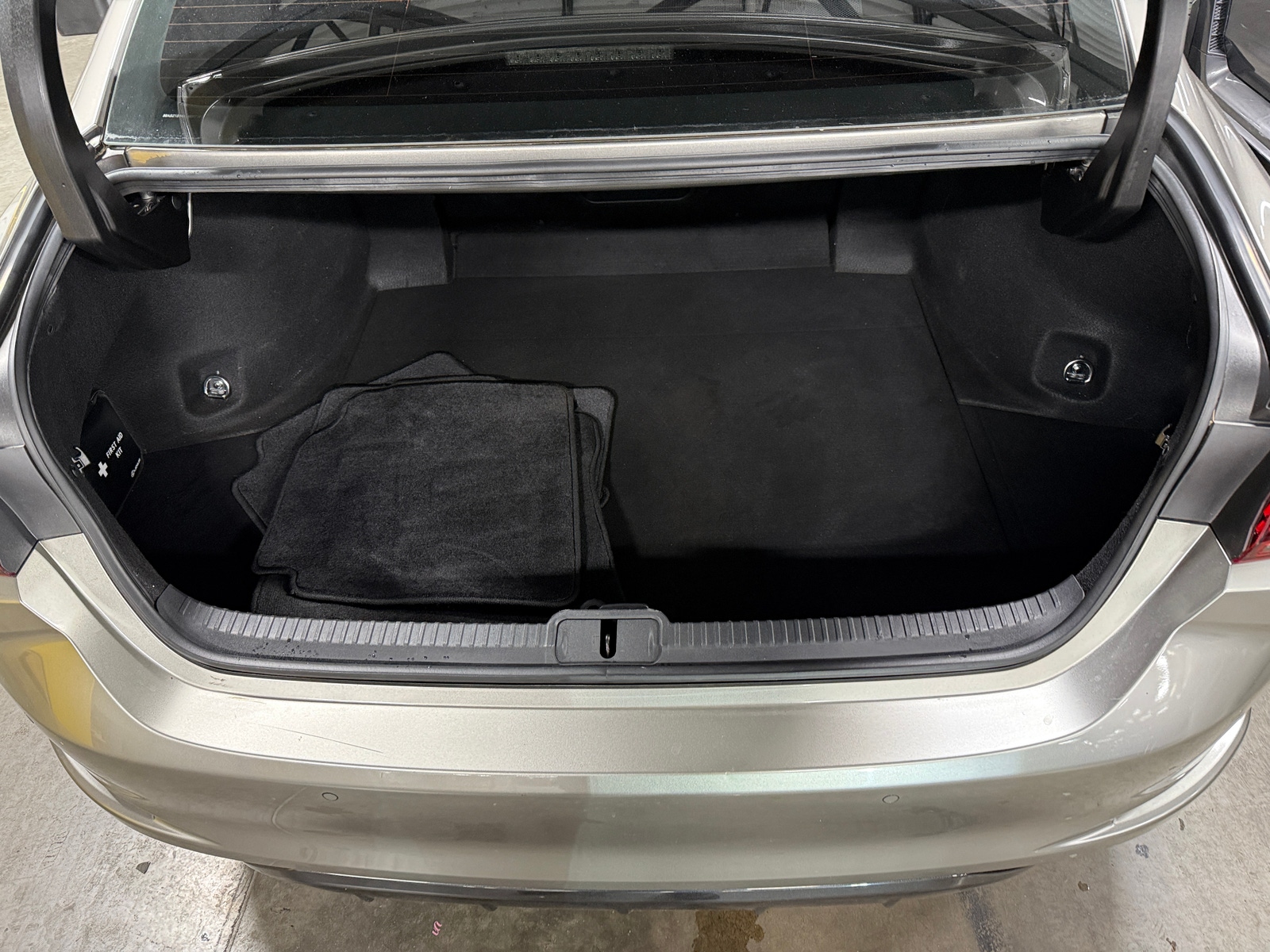 Thumbnail: 2019 Lexus ES - 7