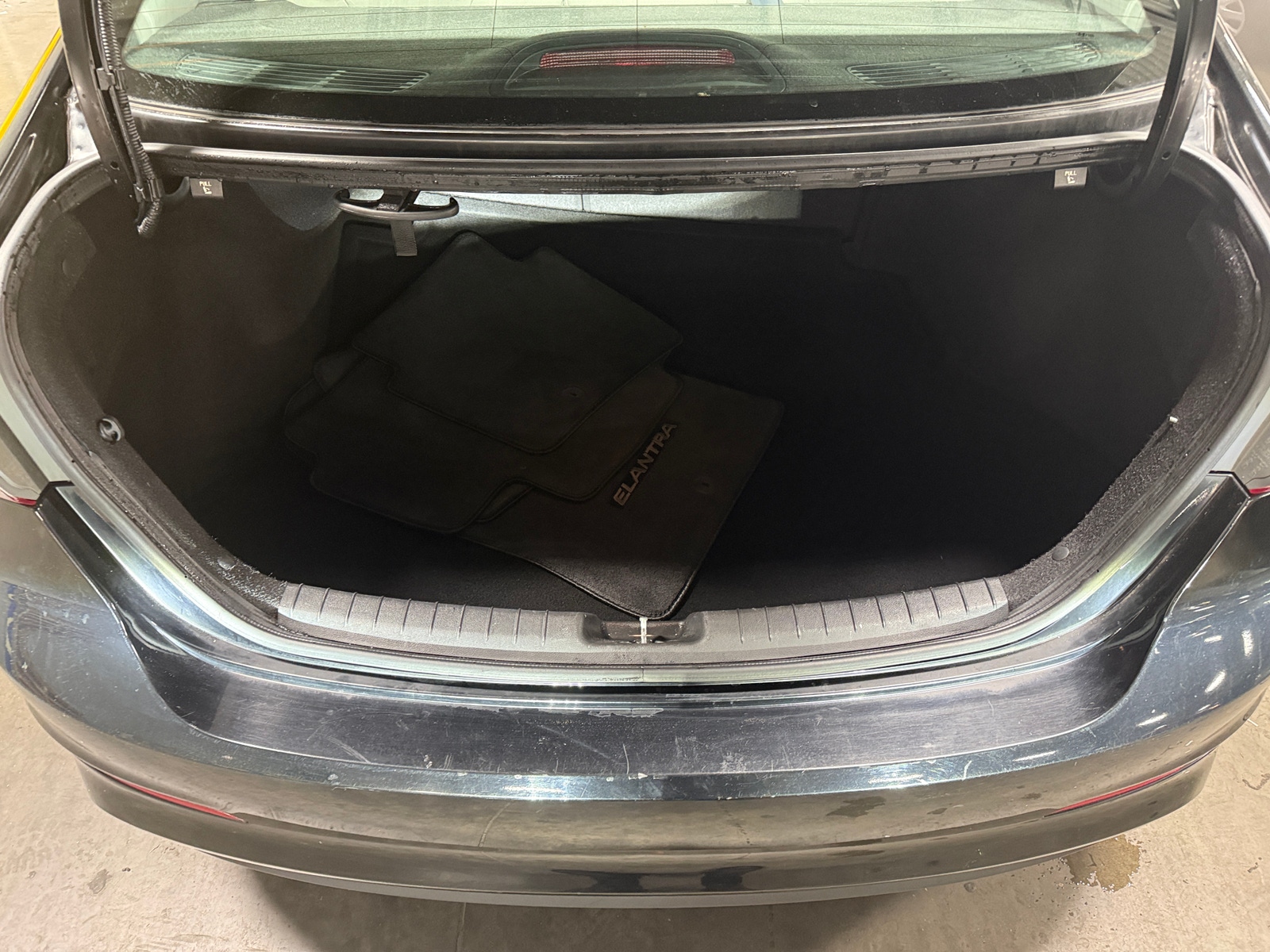 Thumbnail: 2017 Hyundai Elantra - 7