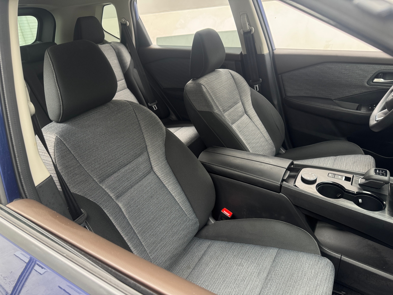 Thumbnail: 2023 Nissan Rogue - 2