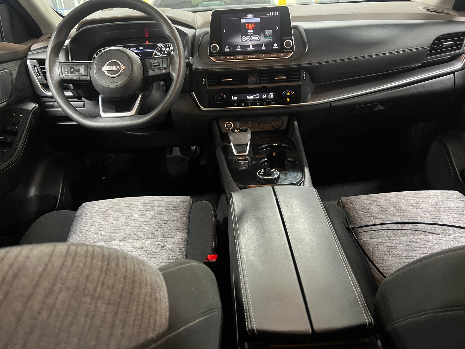 Thumbnail: 2023 Nissan Rogue - 3