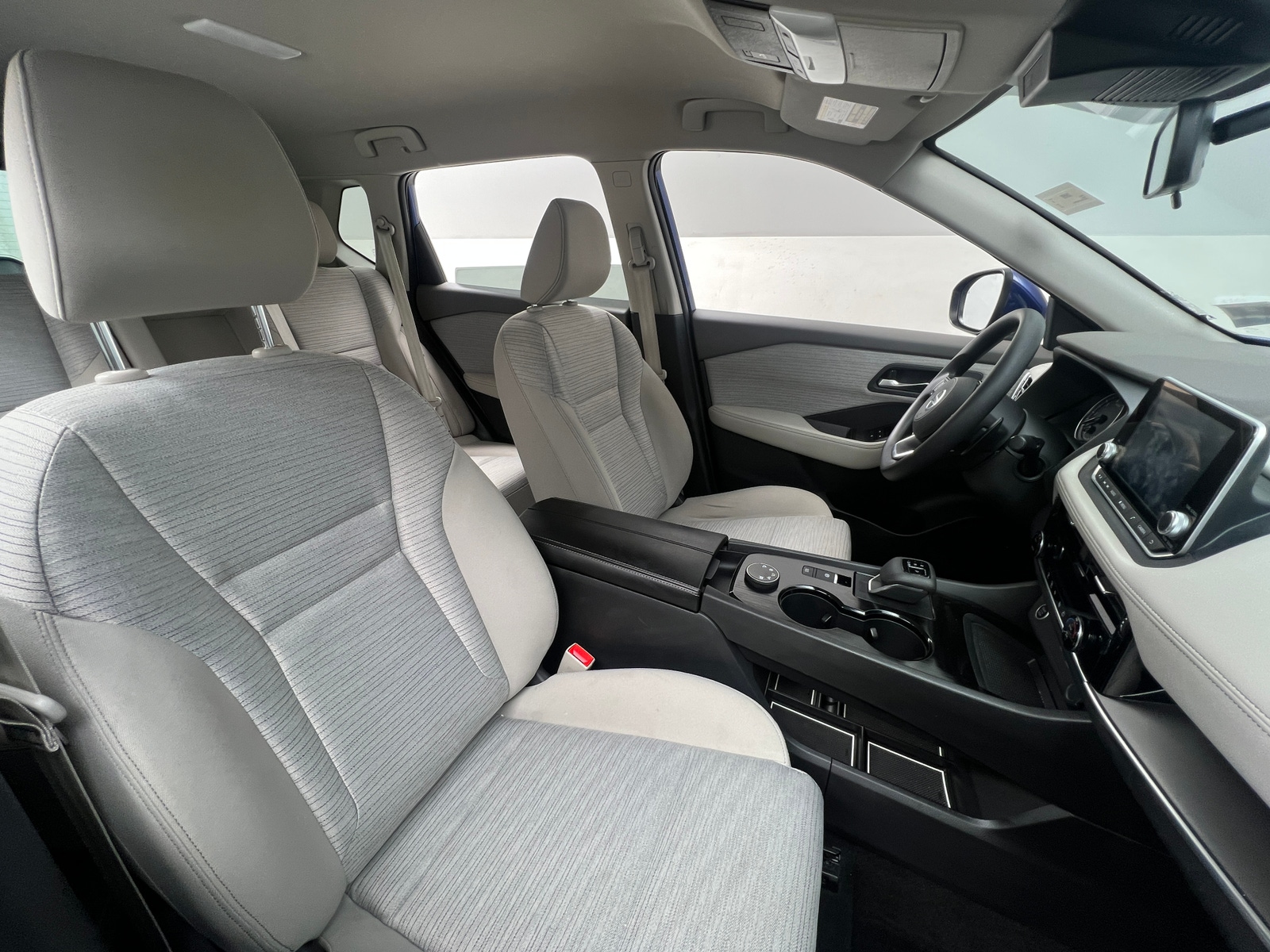 Thumbnail: 2021 Nissan Rogue - 2