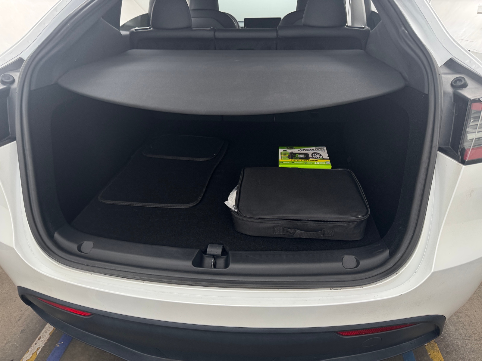 Thumbnail: 2023 Tesla Model Y - 6