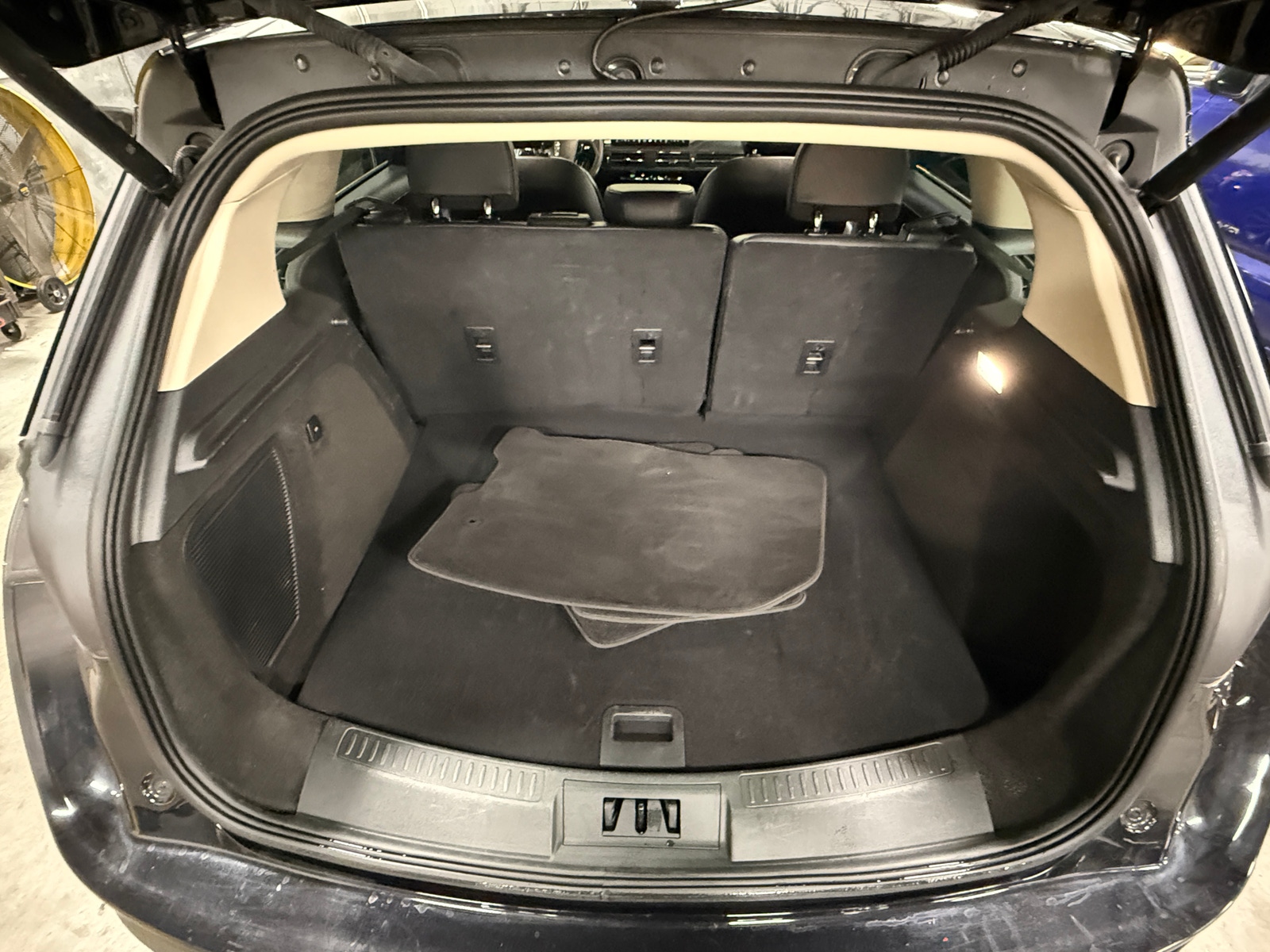 Thumbnail: 2024 Lincoln Corsair - 6